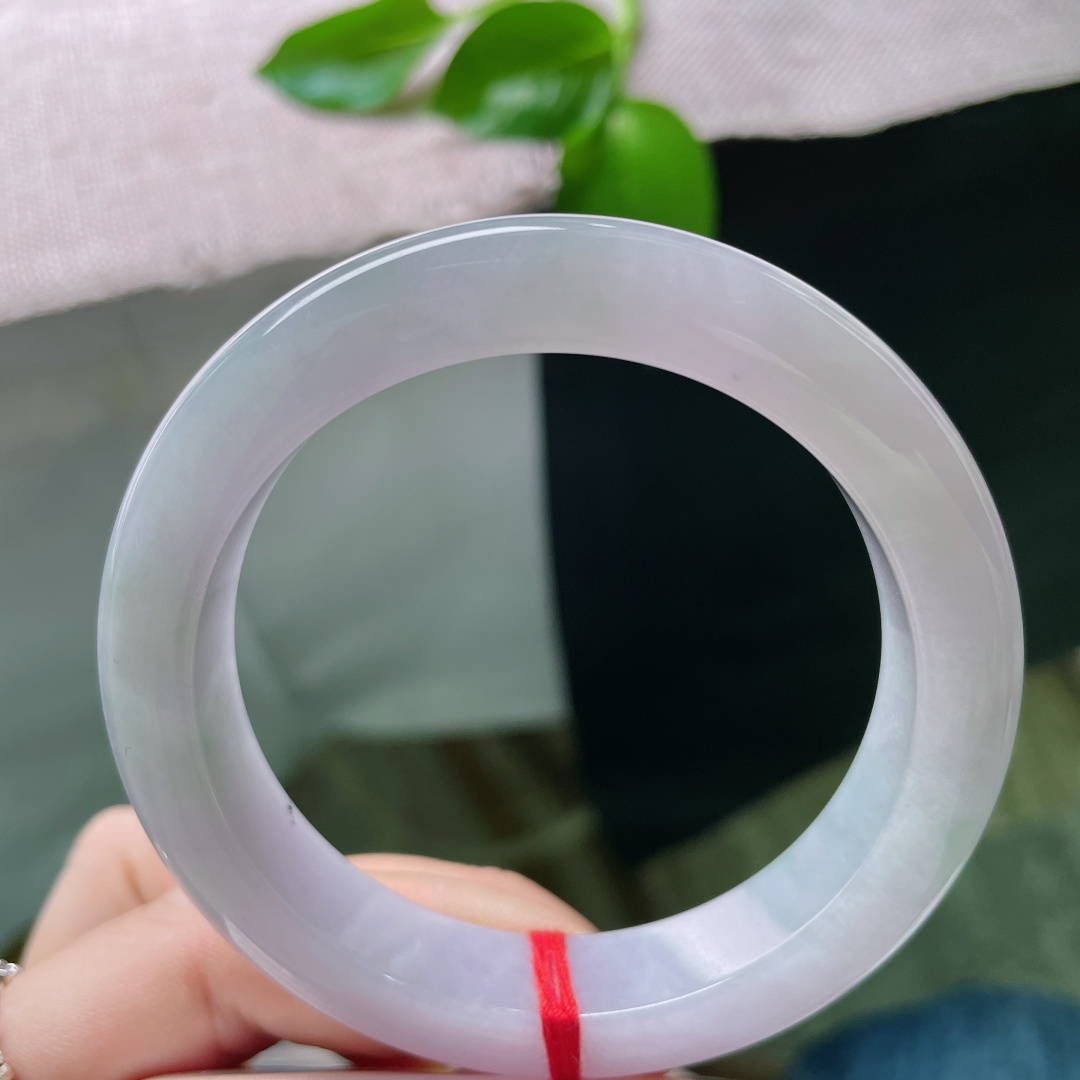 55.9/12.1/9.1，紫罗兰正圈，料子细腻，水头好，紫气东来，财运亨通。，ss50004a