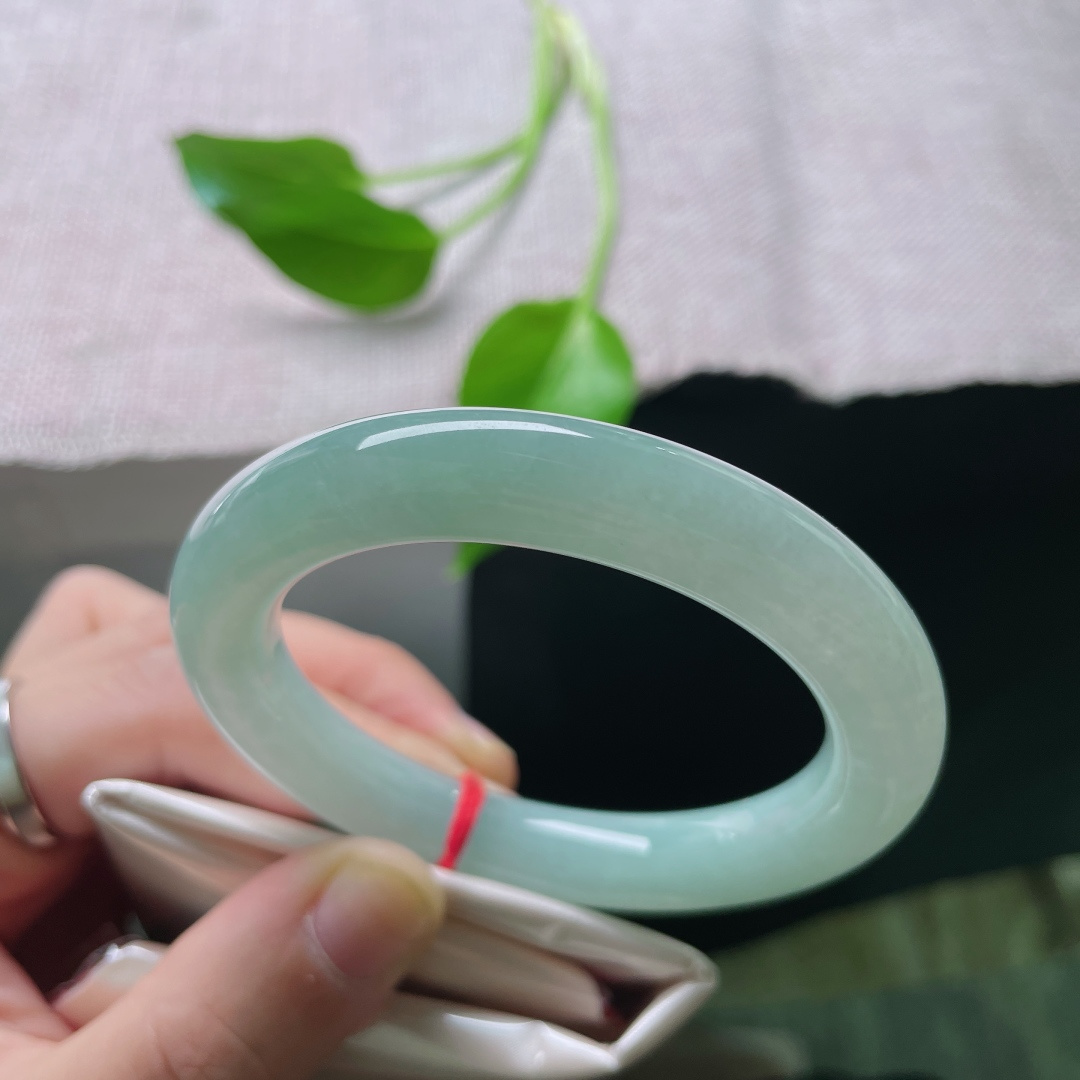 54/10.3蓝底圆条，镯似人生，圆圆满满，上手温柔雅致，指甲纹，ss49157a