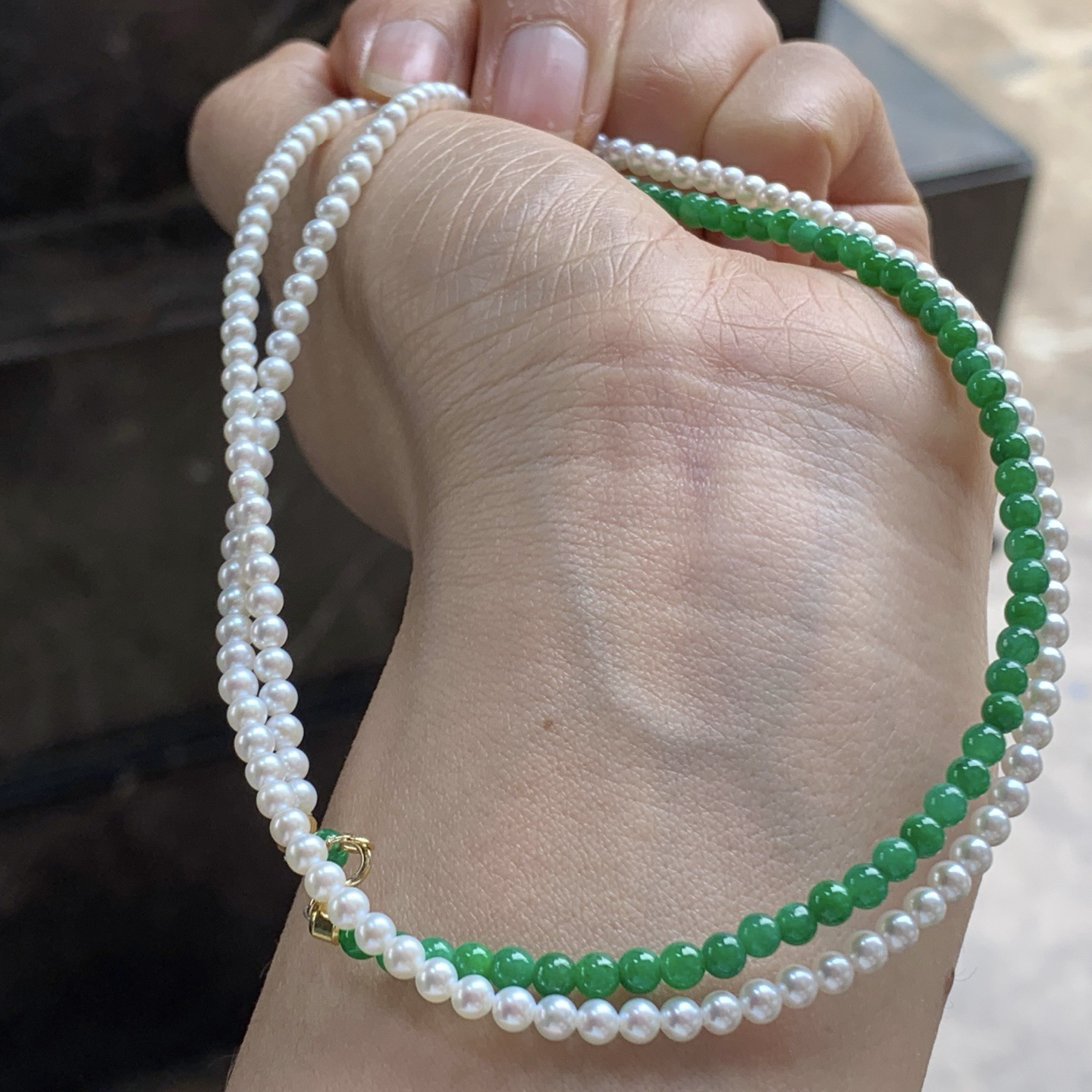 辣绿色珍珠翡翠珠子项链^_^鲜艳 玉质温润