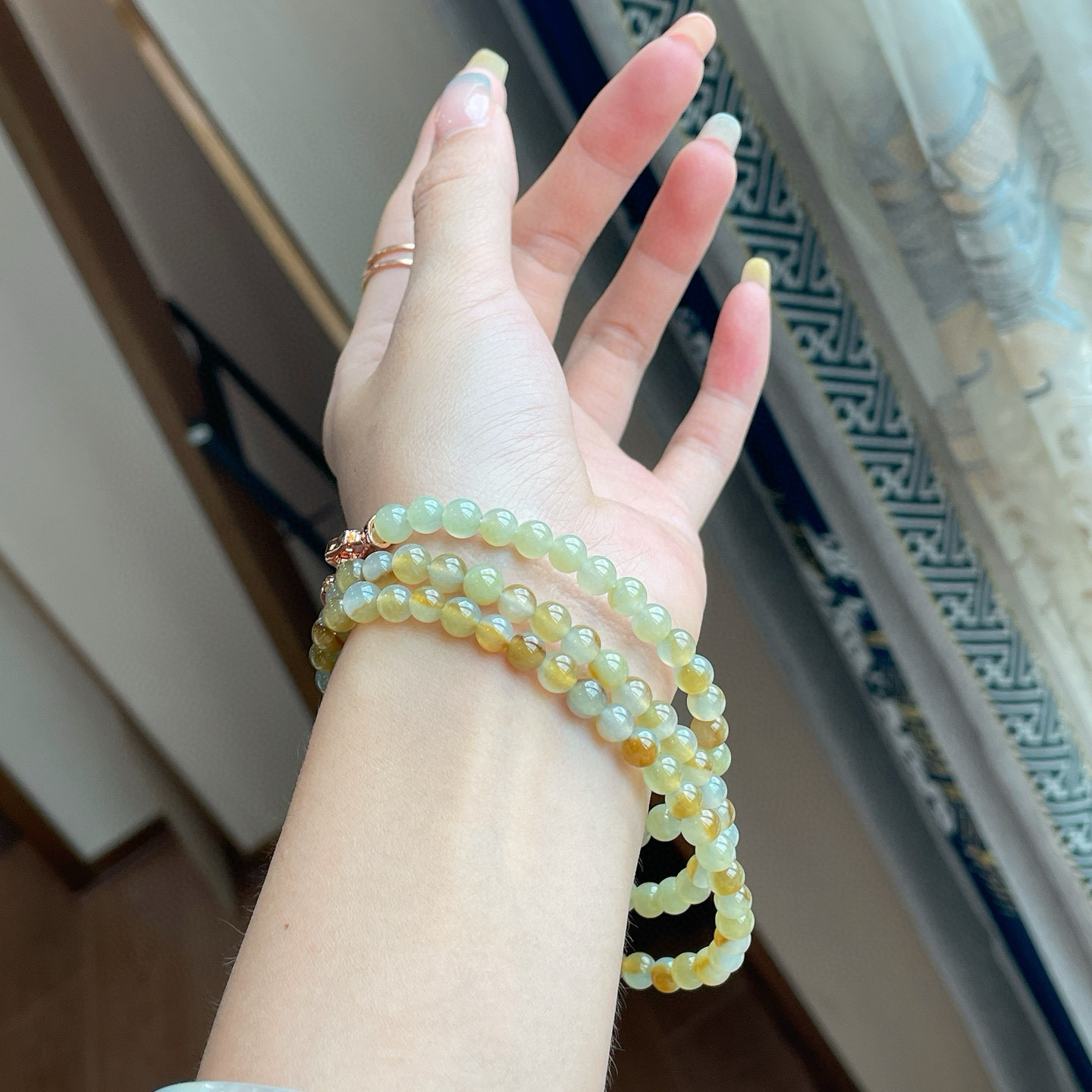 冰黄珠链
尺寸：6/108颗