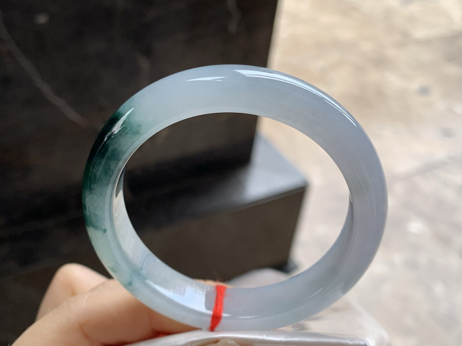 53-11.7-8

飘花手镯^_^肉质细腻 飘花点缀