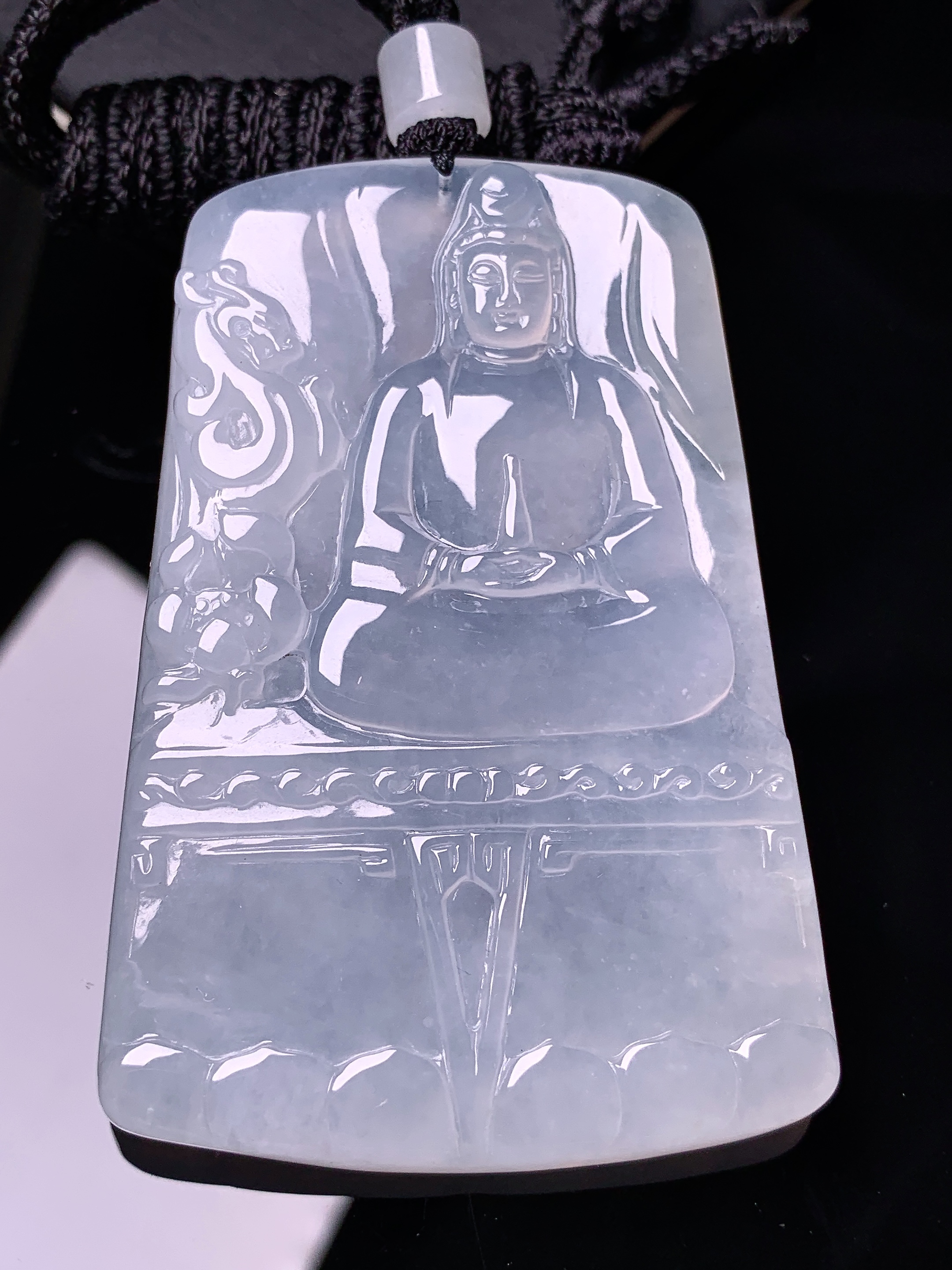 冰种观音菩萨吊坠 玉质细腻 色泽艳丽清新 水润亮眼 整体尺寸64*43*5.5L1