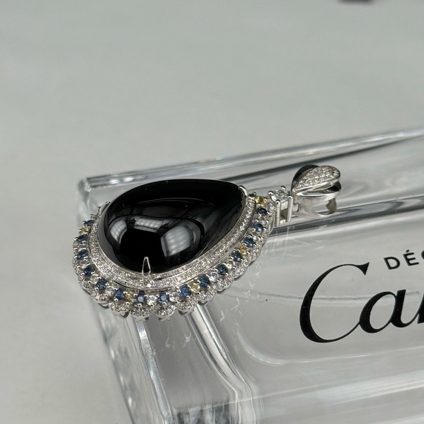 精品18k墨翠水滴吊坠 种好色正 黑度极好 打灯通透 油性十足