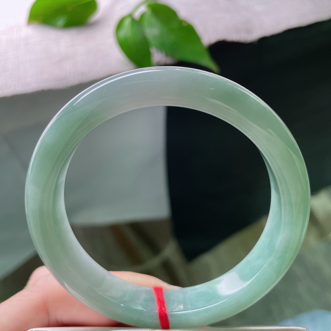 58.2/12.5/8.6，蓝底正圈，水润，肉质细腻干净，温柔又治愈，ss50300a