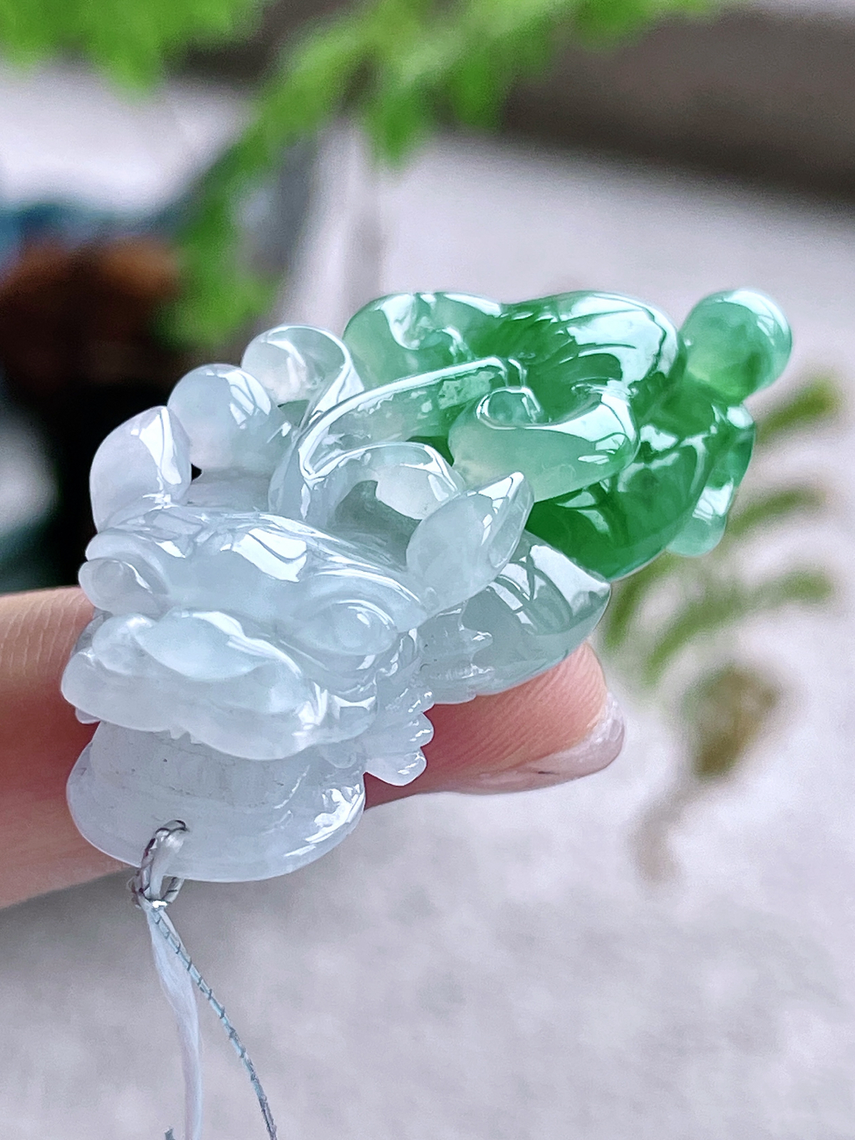 冰飘绿花貔貅吊坠，尺寸：49.3-22.2-12