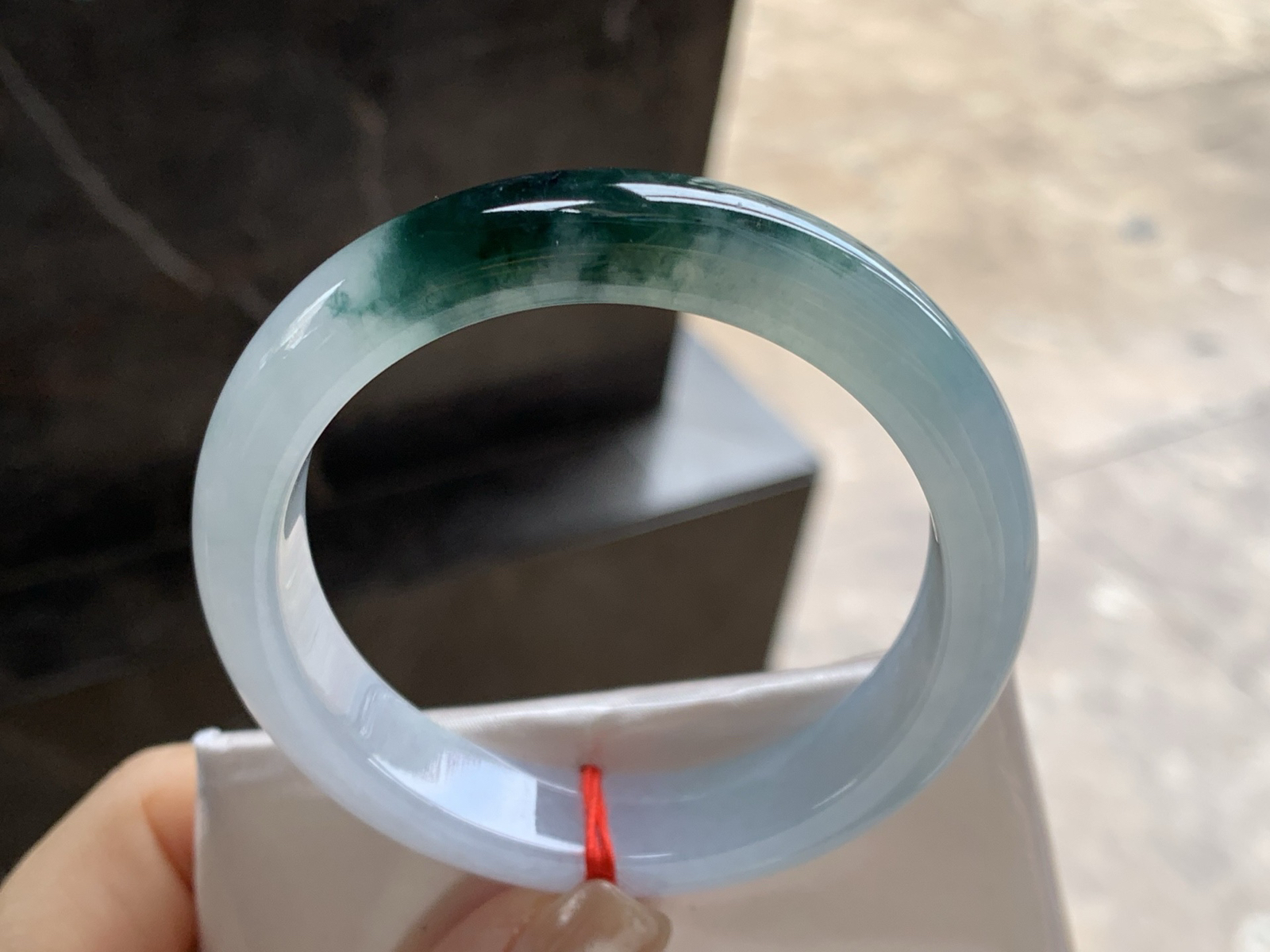 53-11.7-8

飘花手镯^_^肉质细腻 飘花点缀