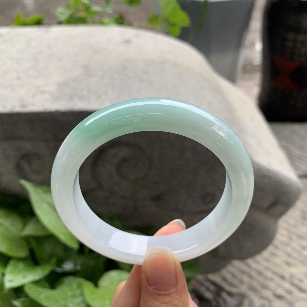 大圈口58.6-12.9-8.9 【飘阳绿正圈手镯】正圈58 59可戴