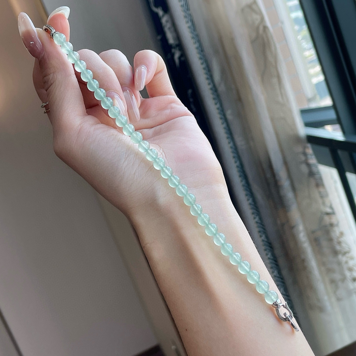 冰提子手串
尺寸：6/29颗