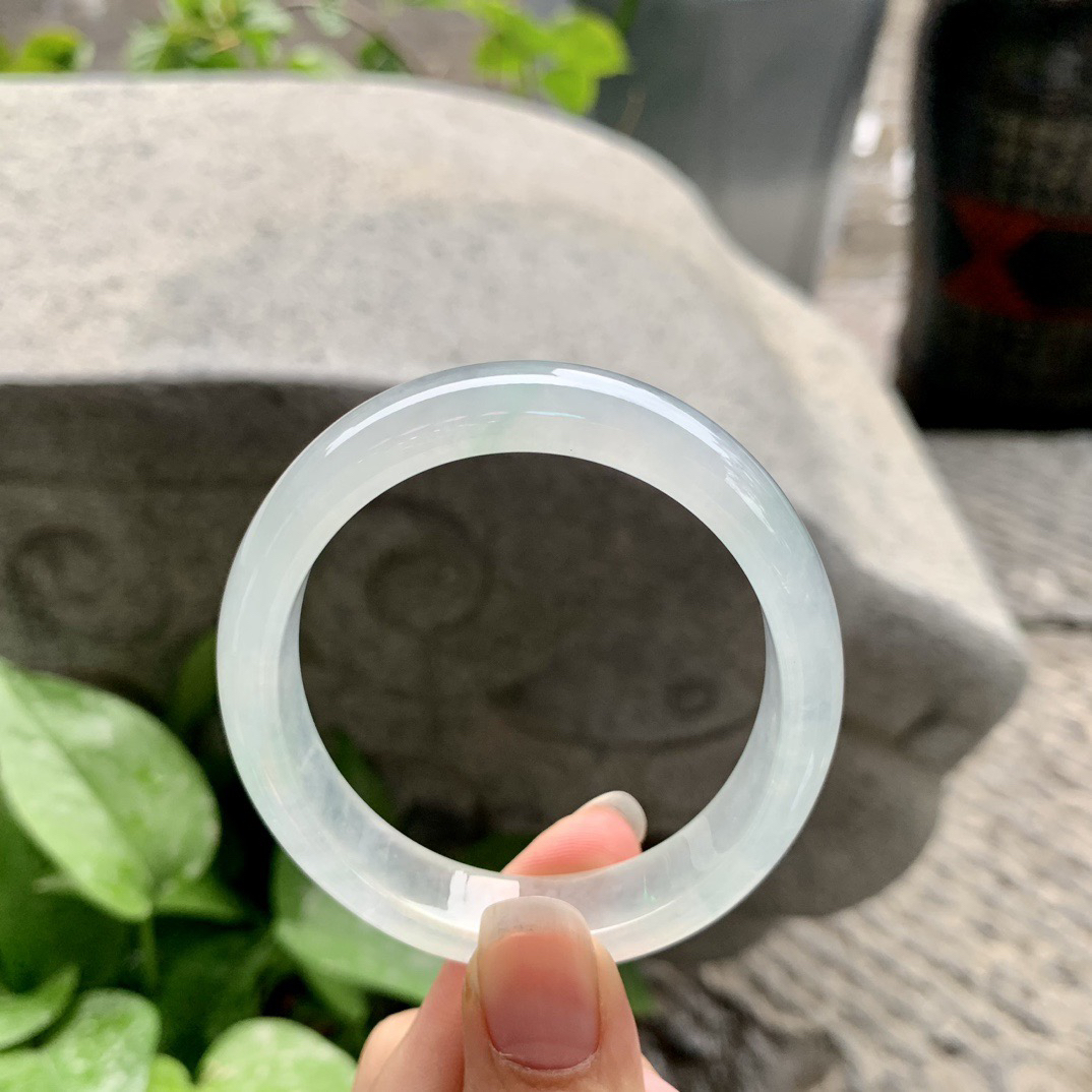 圈口55.8-50.1-11.8-6.9 【高冰贵妃手镯】贵妃55 56可戴