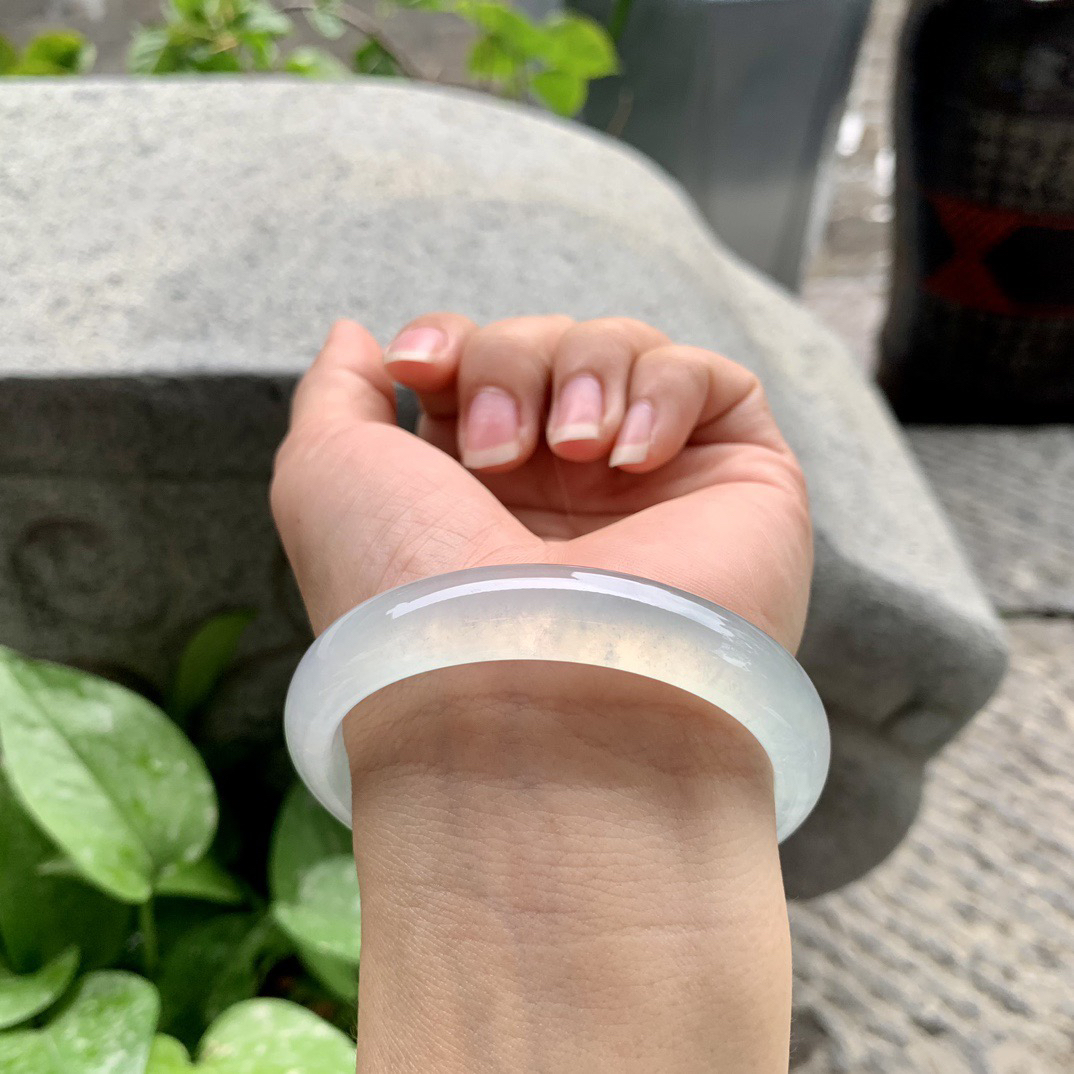 圈口55.8-50.1-11.8-6.9 【高冰贵妃手镯】贵妃55 56可戴