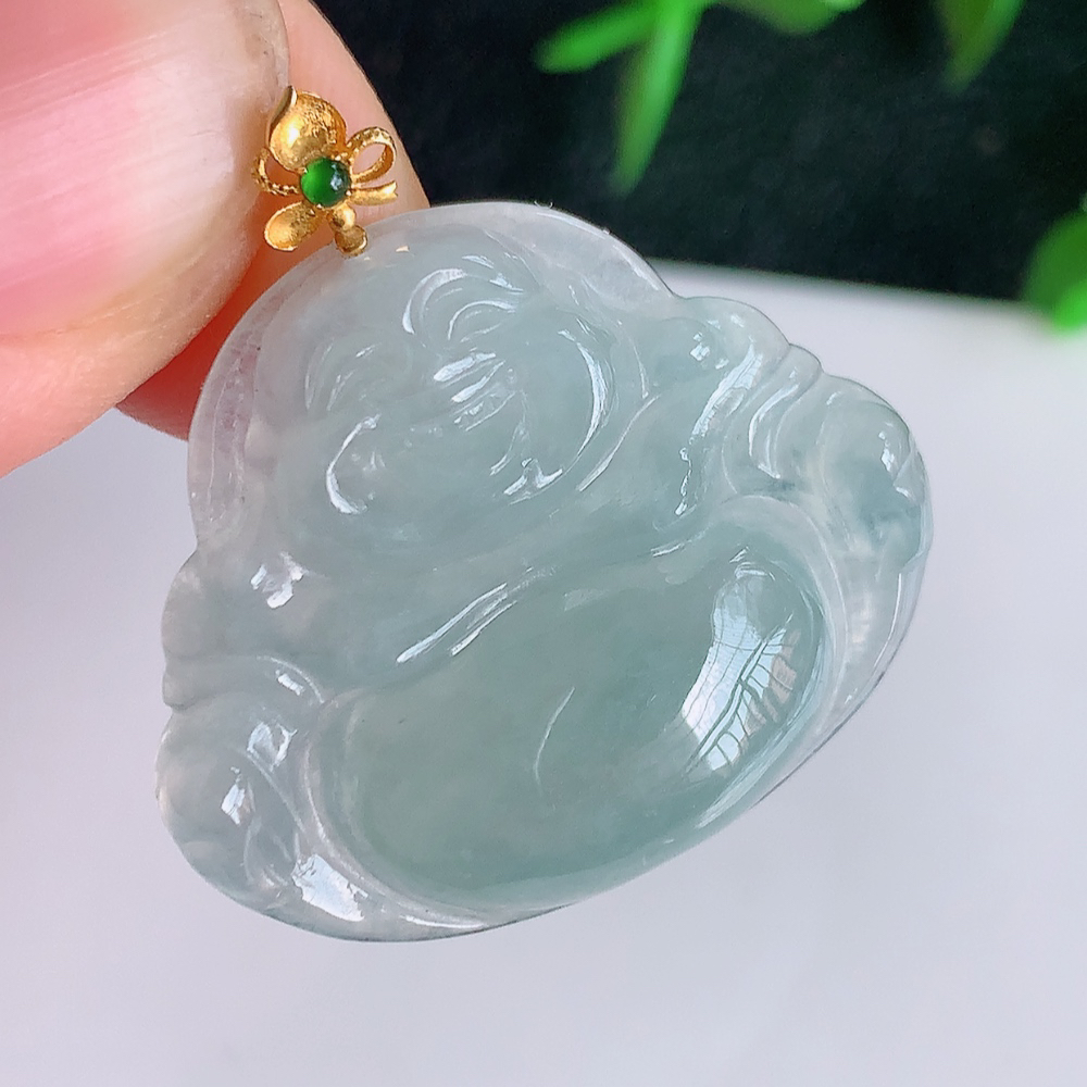 18k金扣冰润佛公挂件 玉质细腻  精雕弥勒佛，笑佛福耳垂肩，面相喜庆，开怀大笑，憨态可掬。惟妙惟肖，寓意福禄双全，吉祥美满，笑口常开 W49.31 尺寸：24.5-29.5-6mm