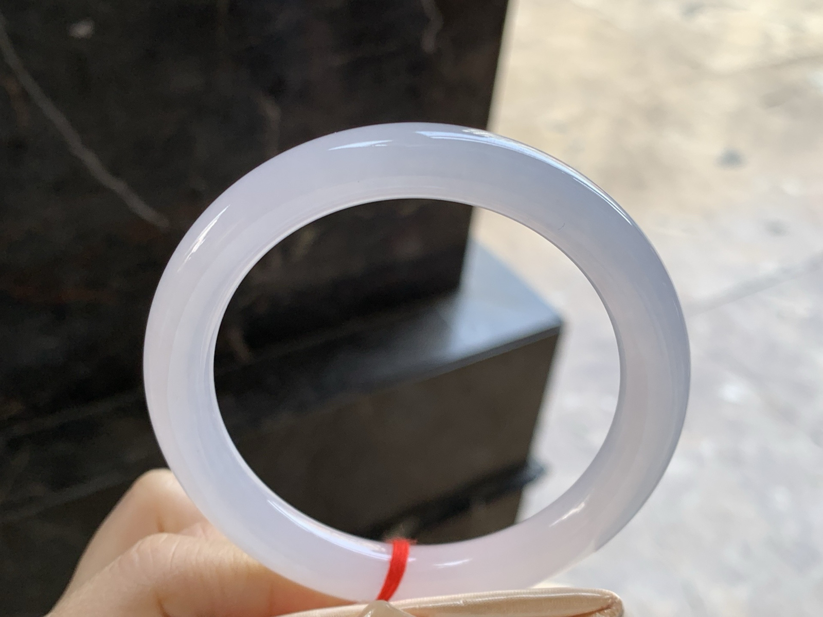 58.5-9.5

圆条手镯^_^底子细腻