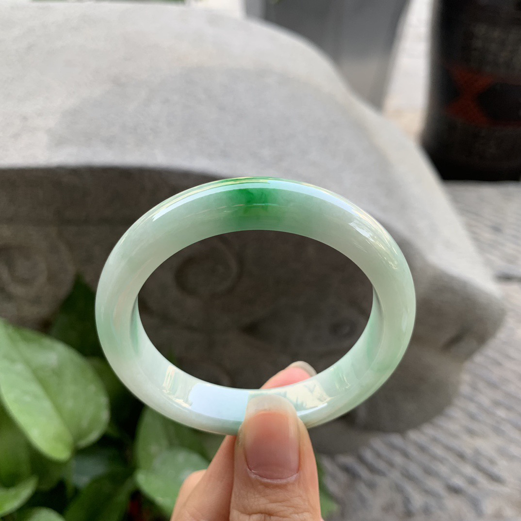 小圈口51.9-11.4-7.7 【飘绿正圈手镯】正圈51 52可戴