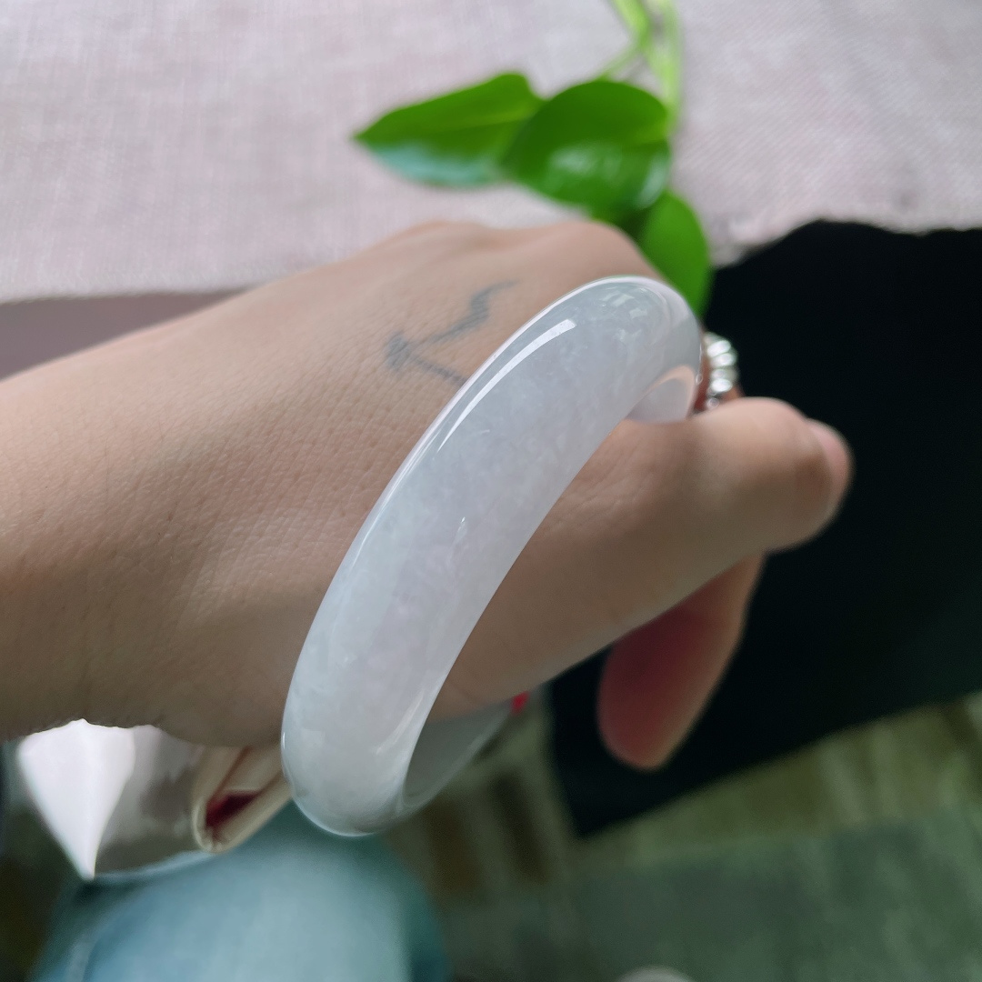 50.3/12.5/7.7。冰紫正圈，小手福利，种老，仙气飘飘，不食人间烟火，ss50084a