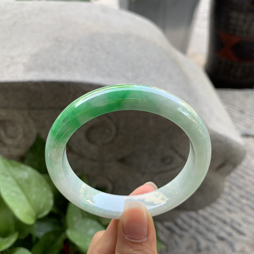 圈口57.6-12.4-8.1 【辣阳绿正圈手镯】正圈57 58可戴