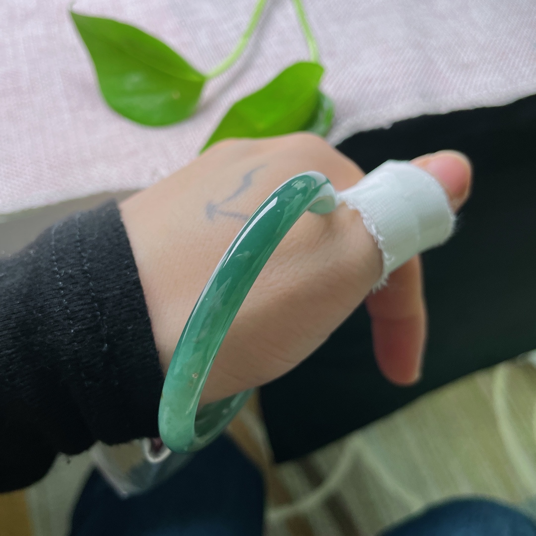 53.9/6.6，蓝水美人条，种老，渐变之色，沙眼，高品质翡翠，ss50271a