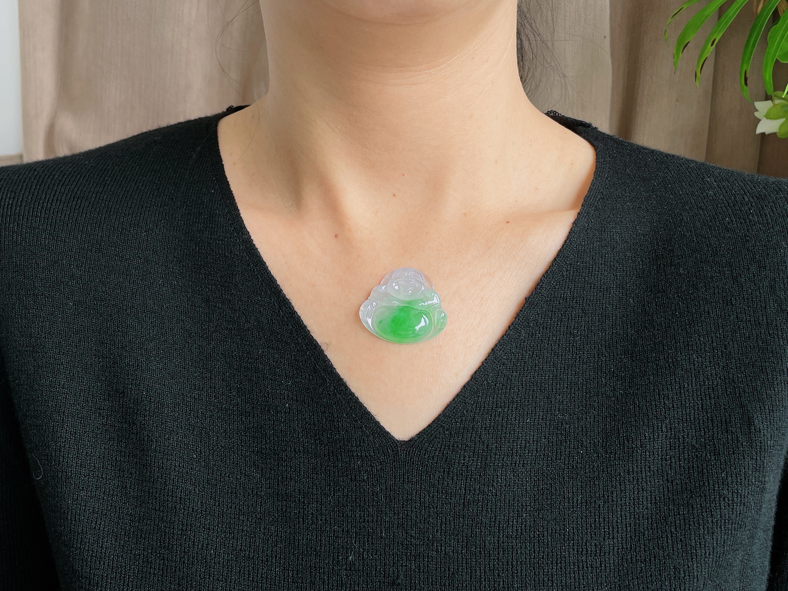 【裸石】一刀切，高冰金丝阳绿佛公吊坠
【说明】缅料 性价比高  
【尺寸】29.7-32.7-6