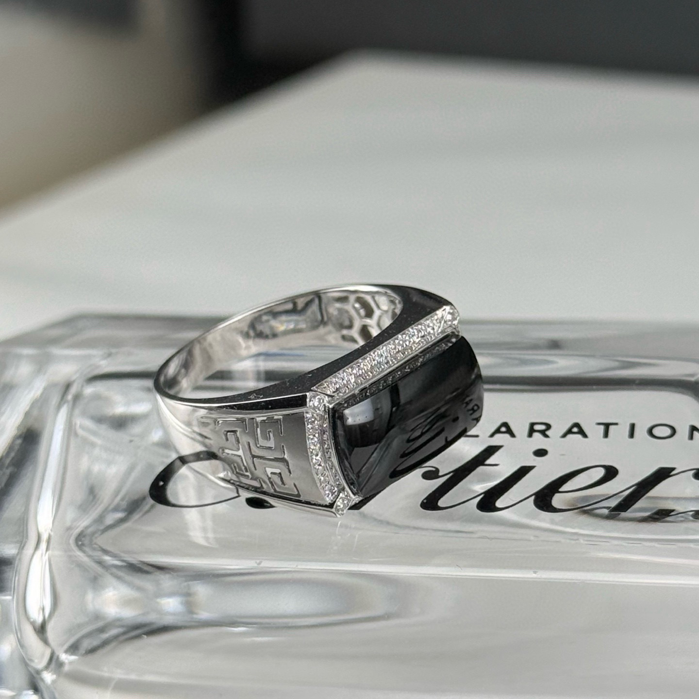 精品18k墨翠马鞍男戒 种好色正 黑度极好 打灯色正  尺寸14.9