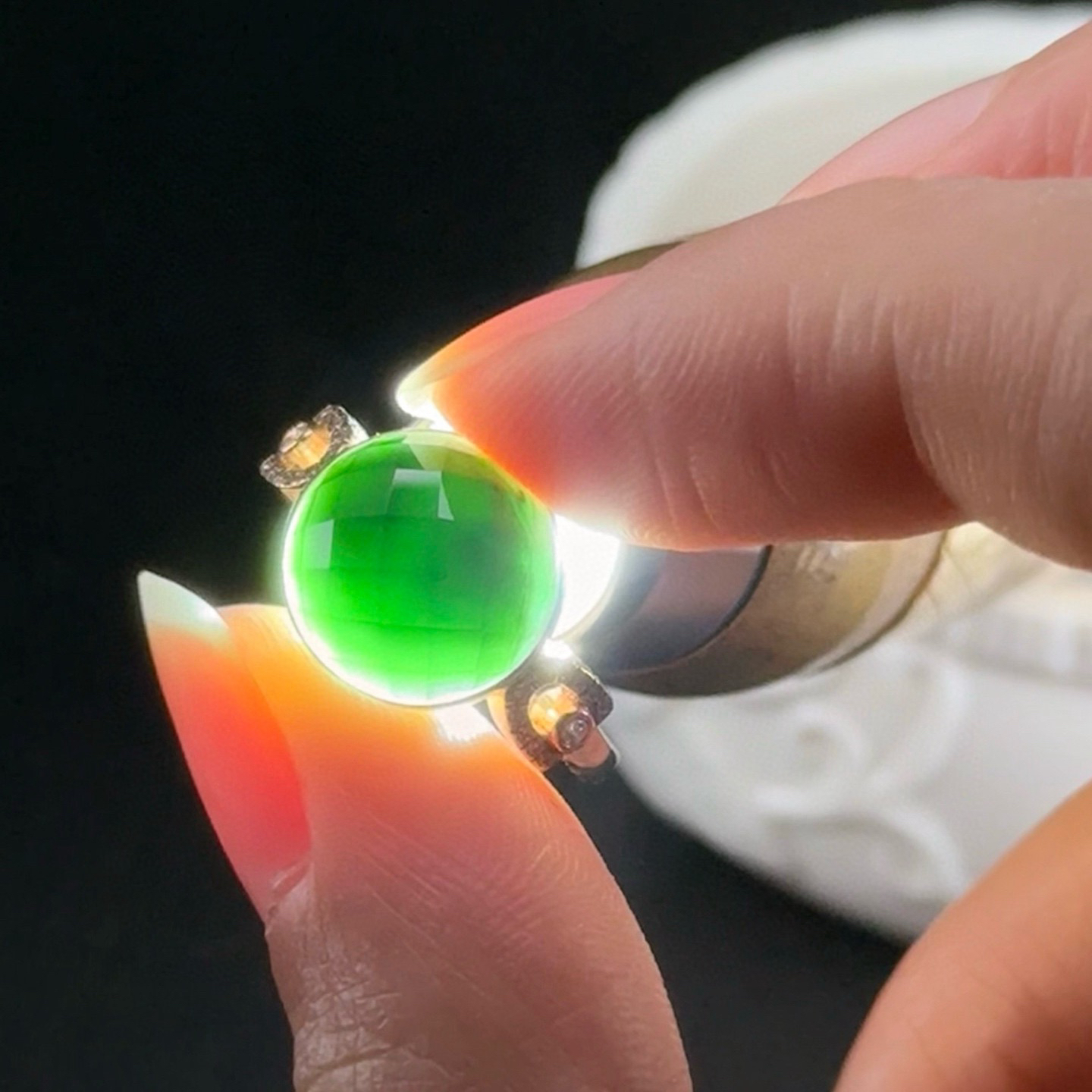 精品18k墨翠切割面女戒 种好色正 黑度极好 打灯通透 油性十足 尺寸11.7