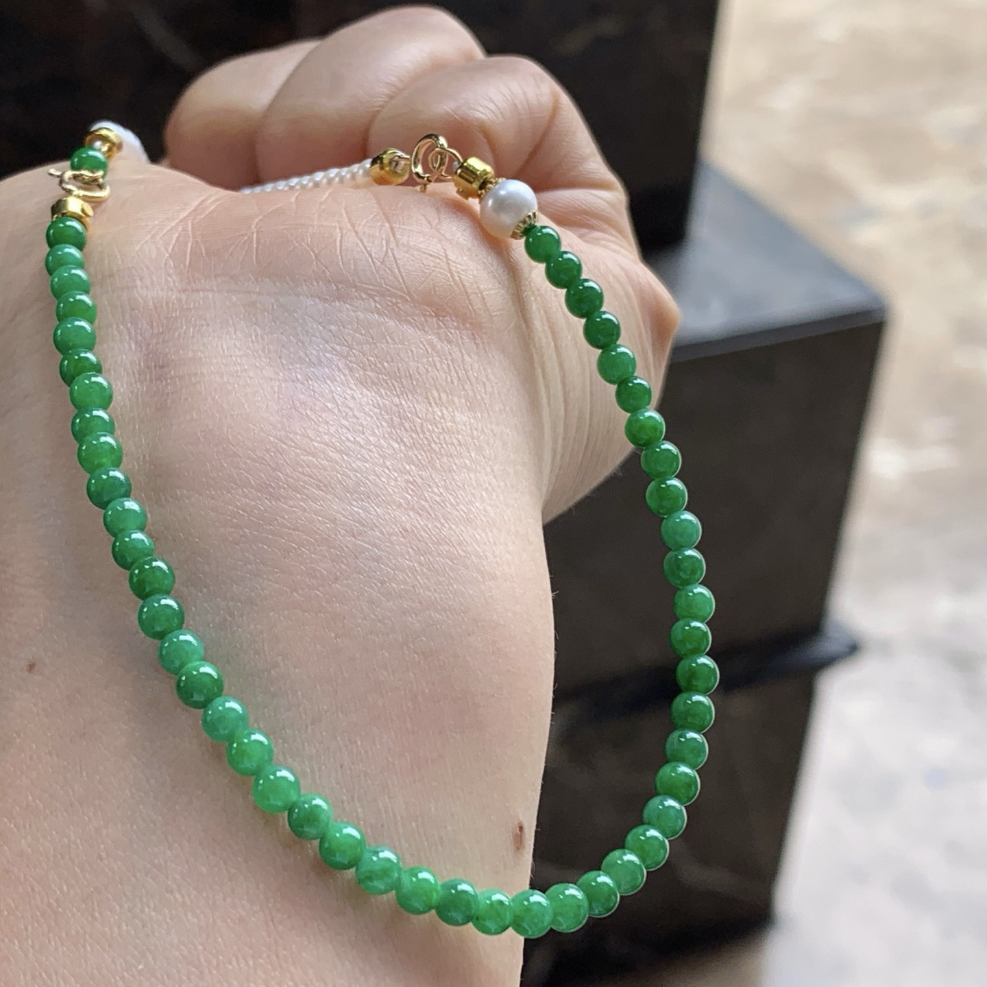 辣绿色珍珠翡翠珠子项链^_^鲜艳 玉质温润