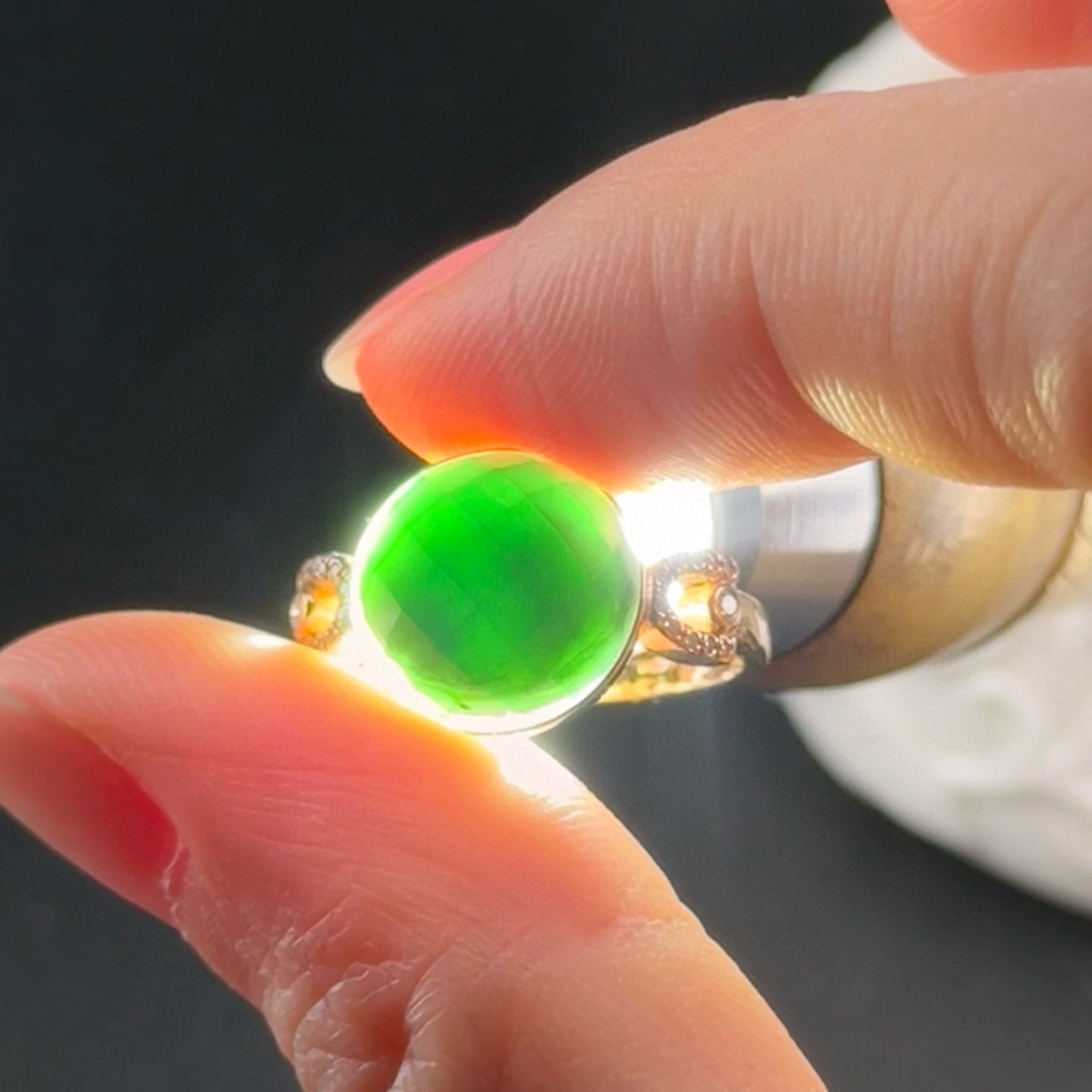 精品18k墨翠切割面女戒 种好色正 黑度极好 打灯通透 油性十足 尺寸11.7