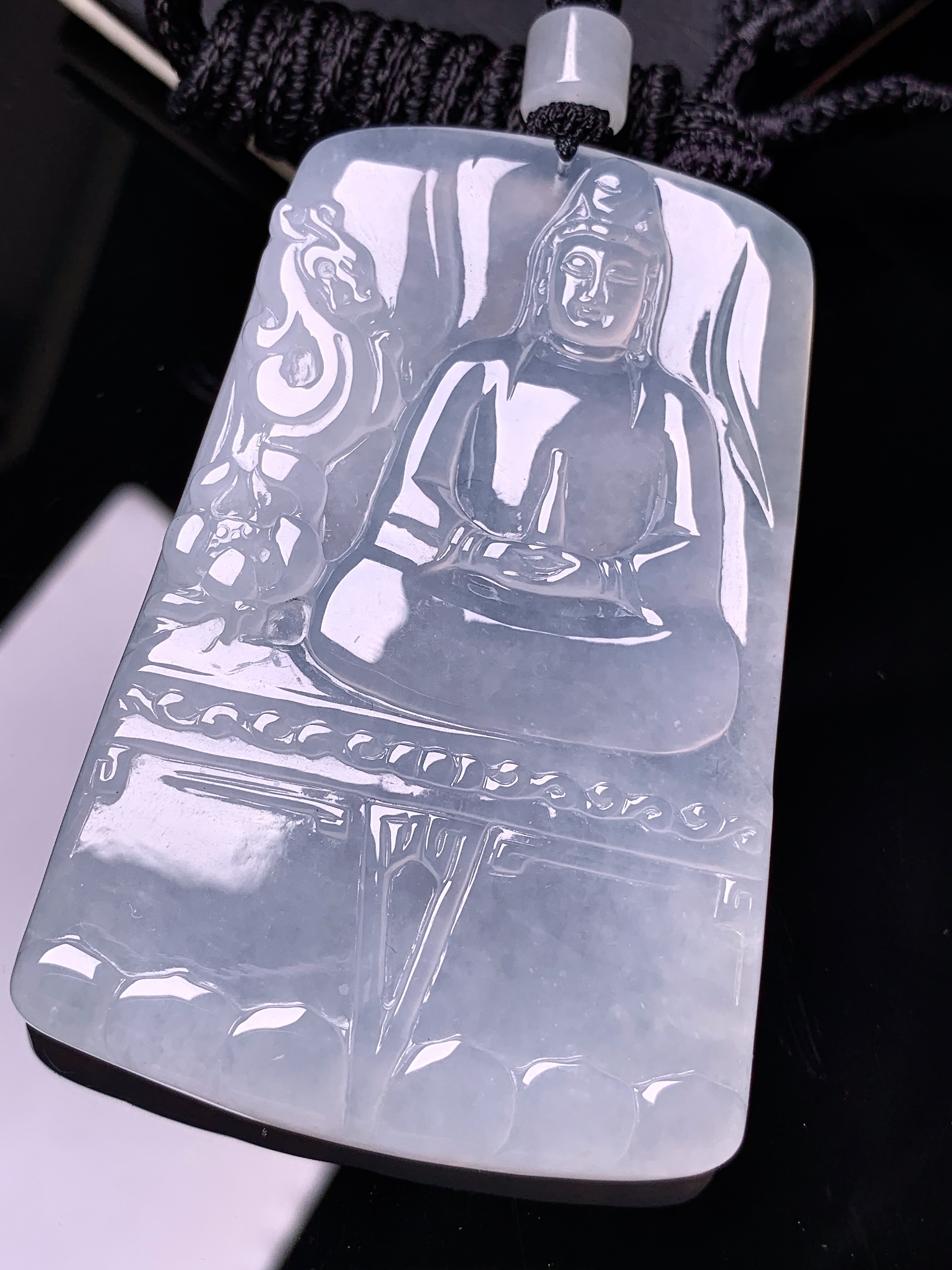 冰种观音菩萨吊坠 玉质细腻 色泽艳丽清新 水润亮眼 整体尺寸64*43*5.5L1