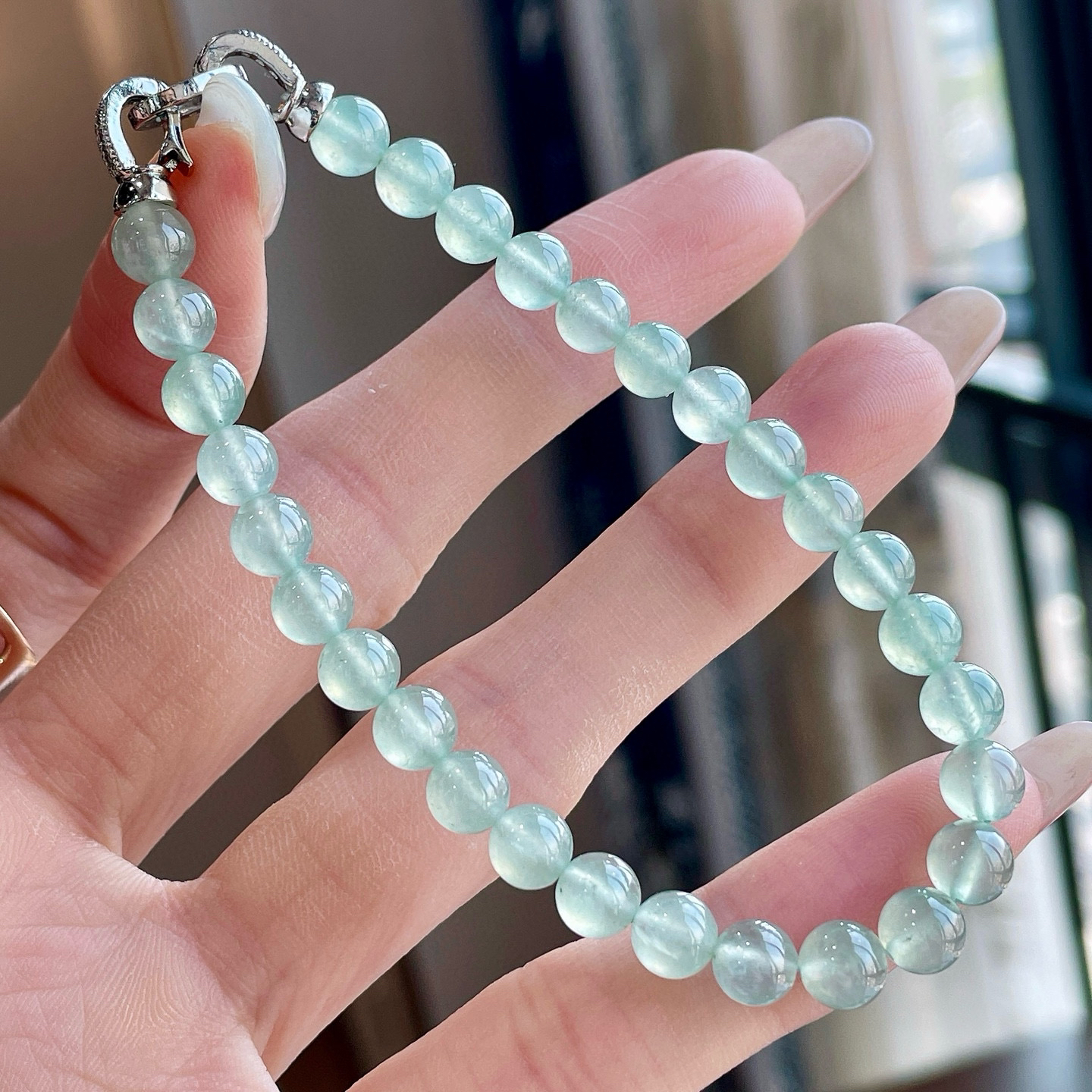 冰提子手串
尺寸：6/29颗