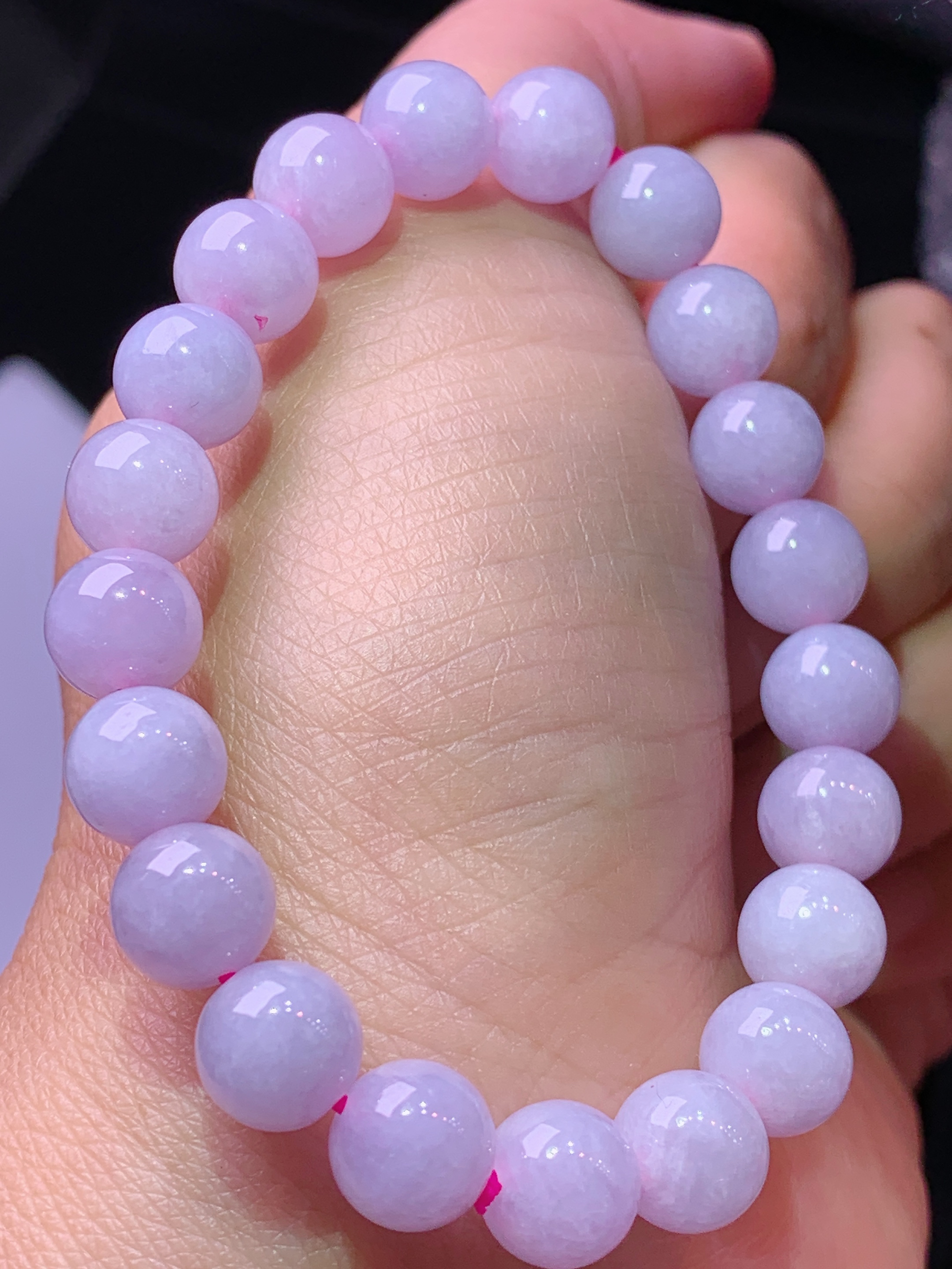 紫罗兰圆珠手链 玉质细腻 色泽艳丽清新 水润亮眼 整体尺寸8z1