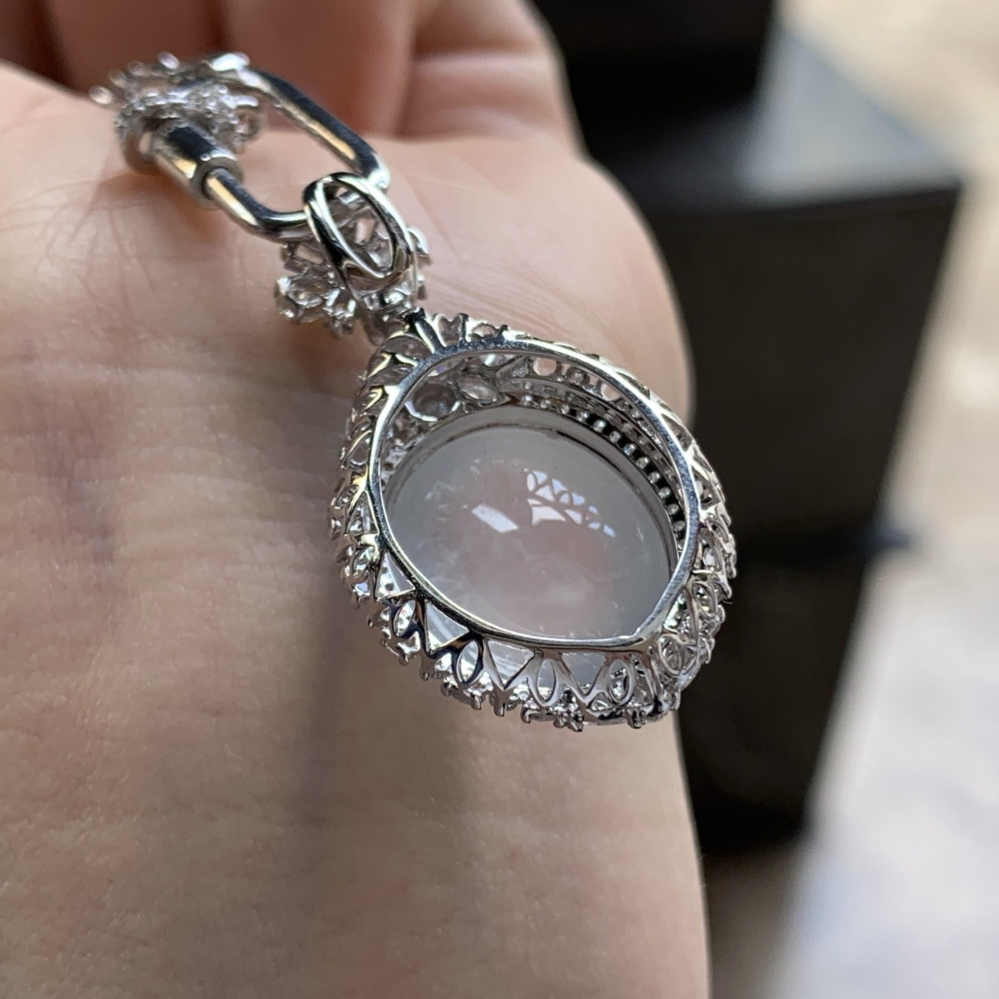 金钻镶嵌冰种吊坠^_^荧光十足 透亮