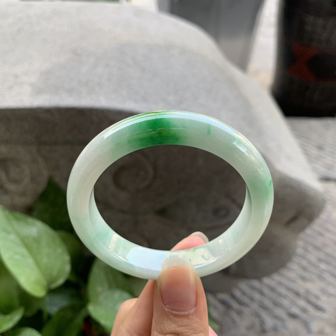 小圈口51.9-11.4-7.7 【飘绿正圈手镯】正圈51 52可戴