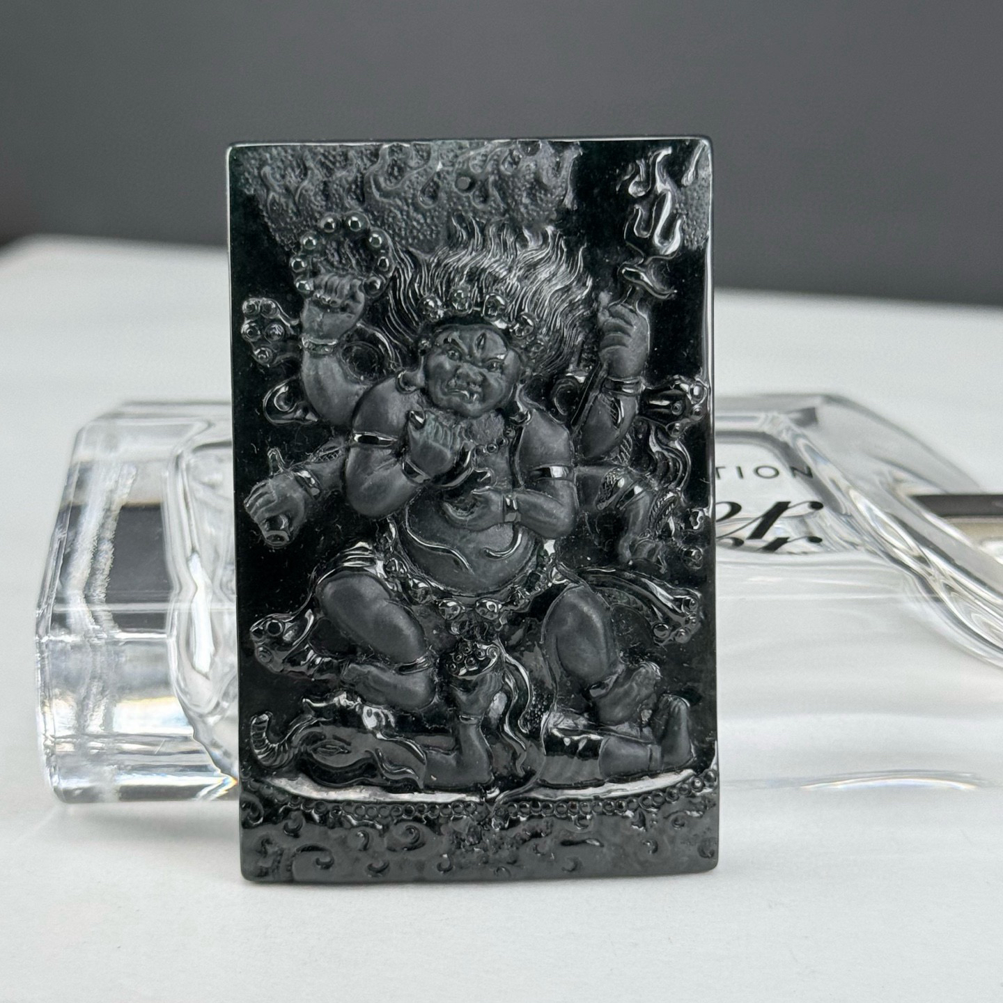 精品墨翠大黑天 种好色正 黑度极好 打灯通透 油性十足 尺寸58.3