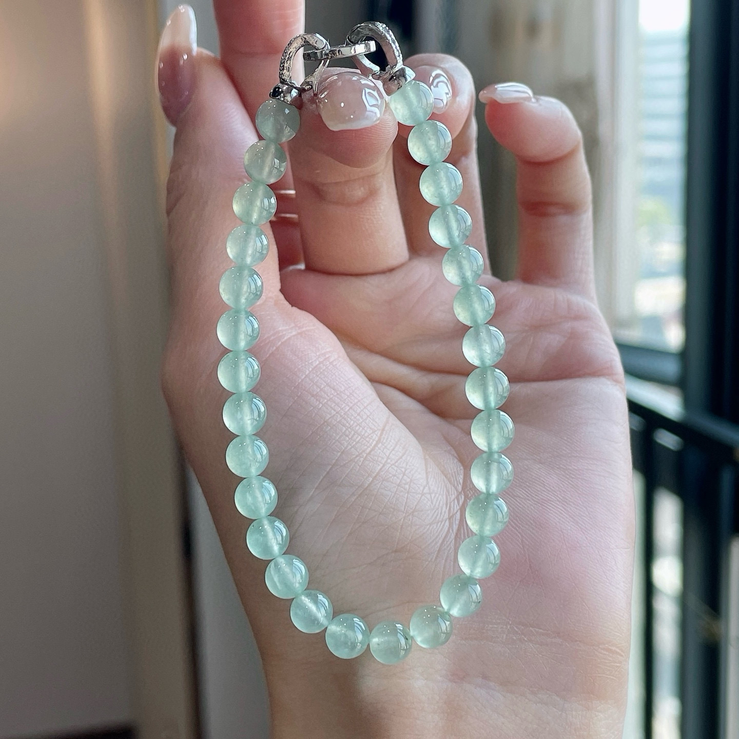 冰提子手串
尺寸：6/29颗