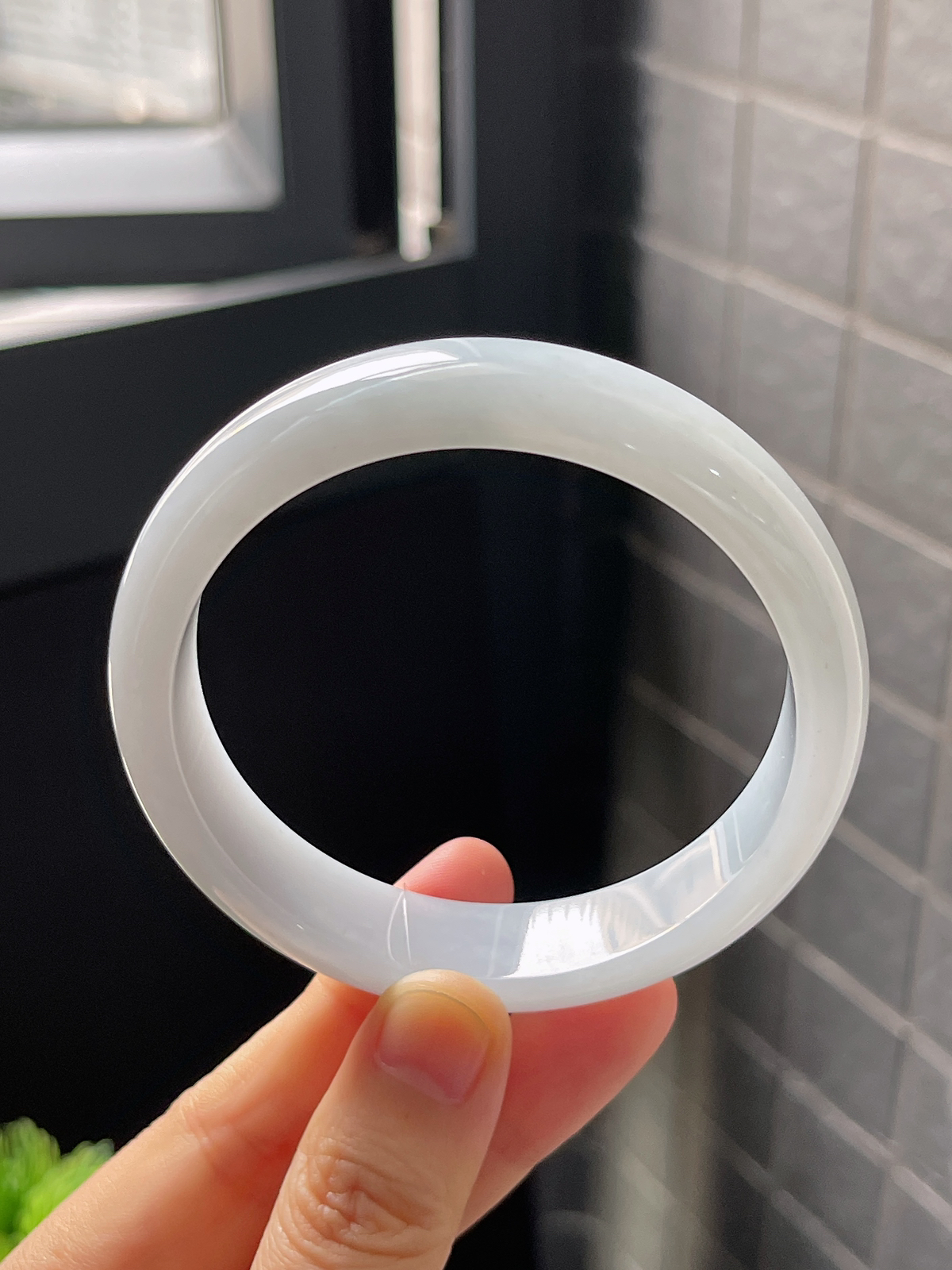 正圈58.3圈口，翡翠冰糯种白色手镯