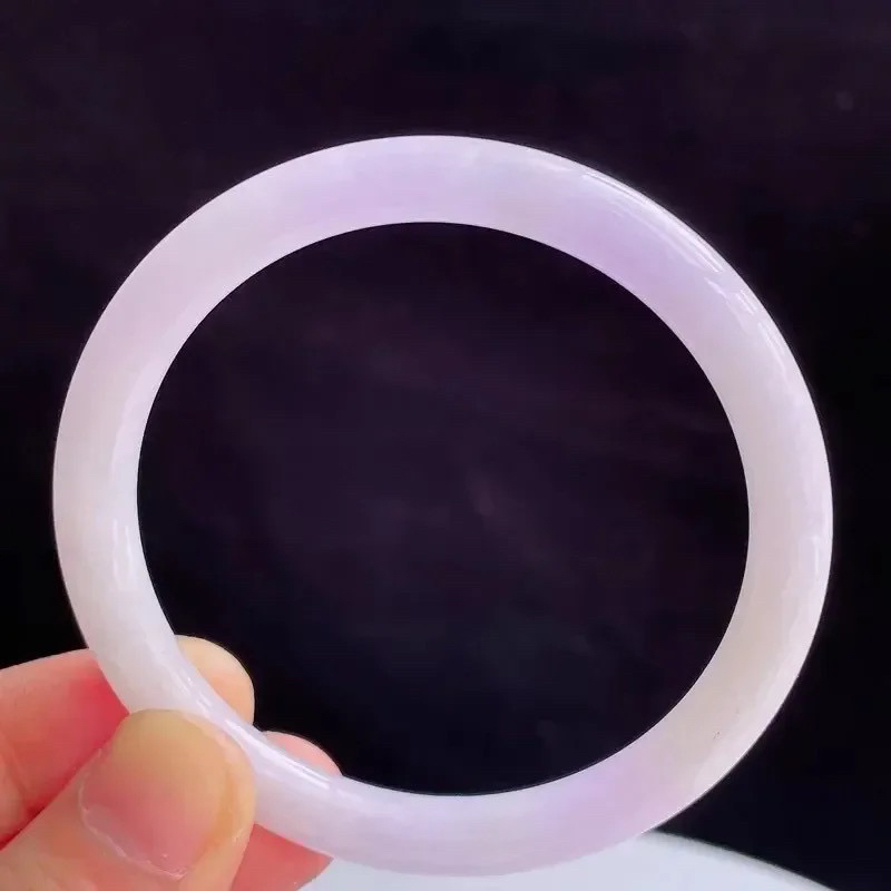 55.6mm自然光拍摄天然翡翠A货紫罗兰好种水圆条手镯 24.84克