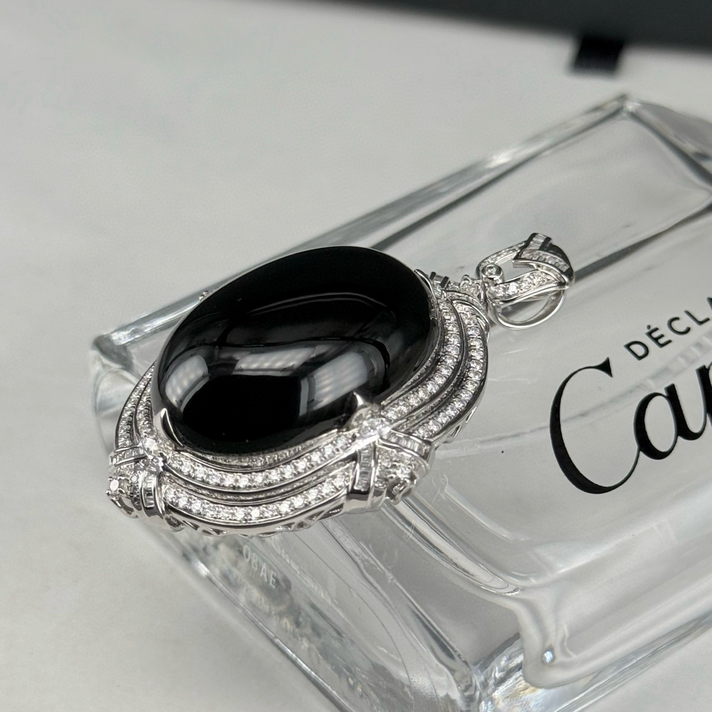 精品豪镶墨翠蛋面吊坠 种好色正 黑度极好 打灯通透 油性十足 尺寸27.5