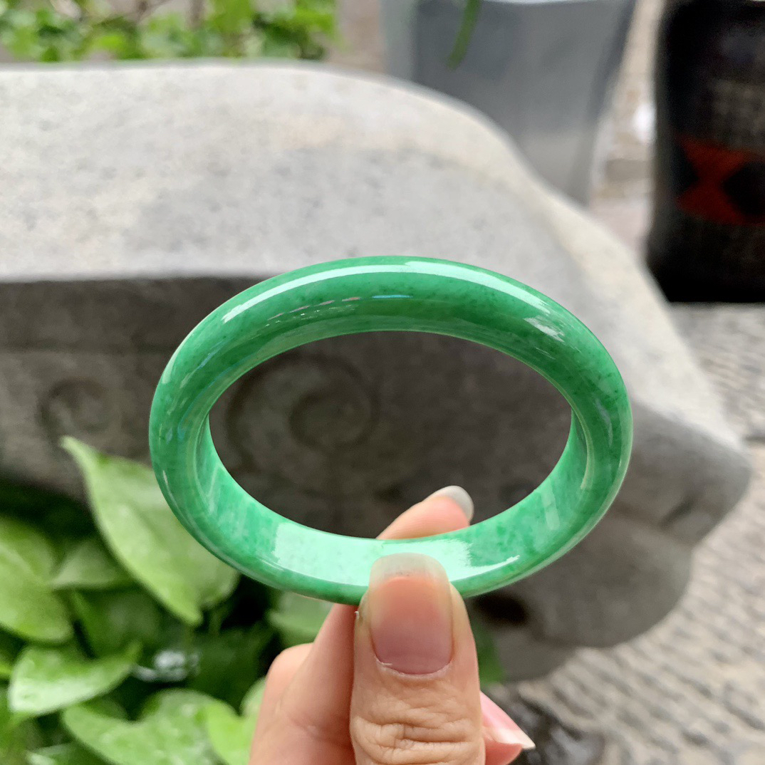 小圈口 53.4-47.6-11.5-7【满绿贵妃手镯】贵妃53 54可戴