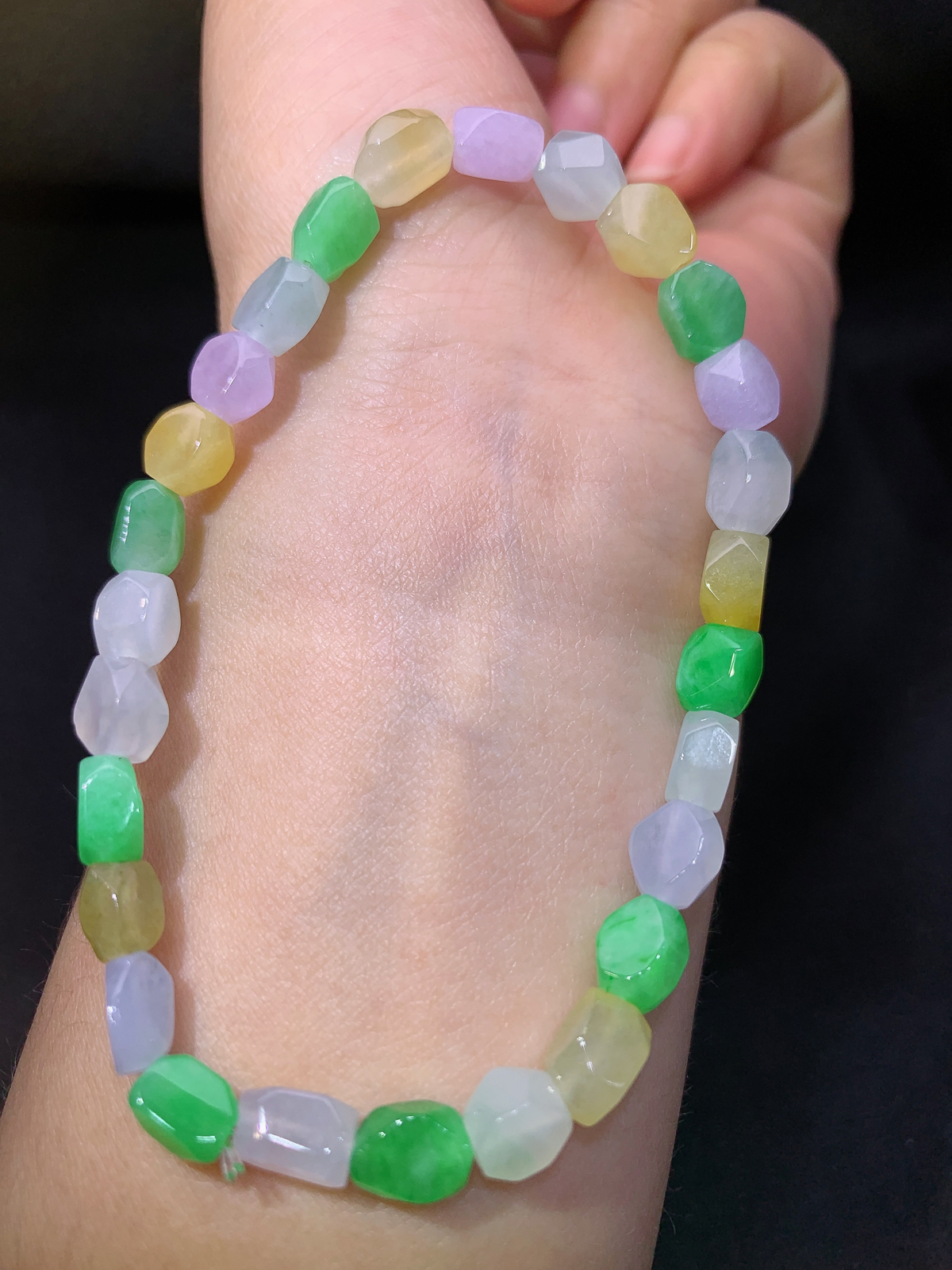 冰种多彩随形手串，手链，冰润鲜艳，玉质细腻，种水足，Xm 尺寸7.9*5.5*4.3