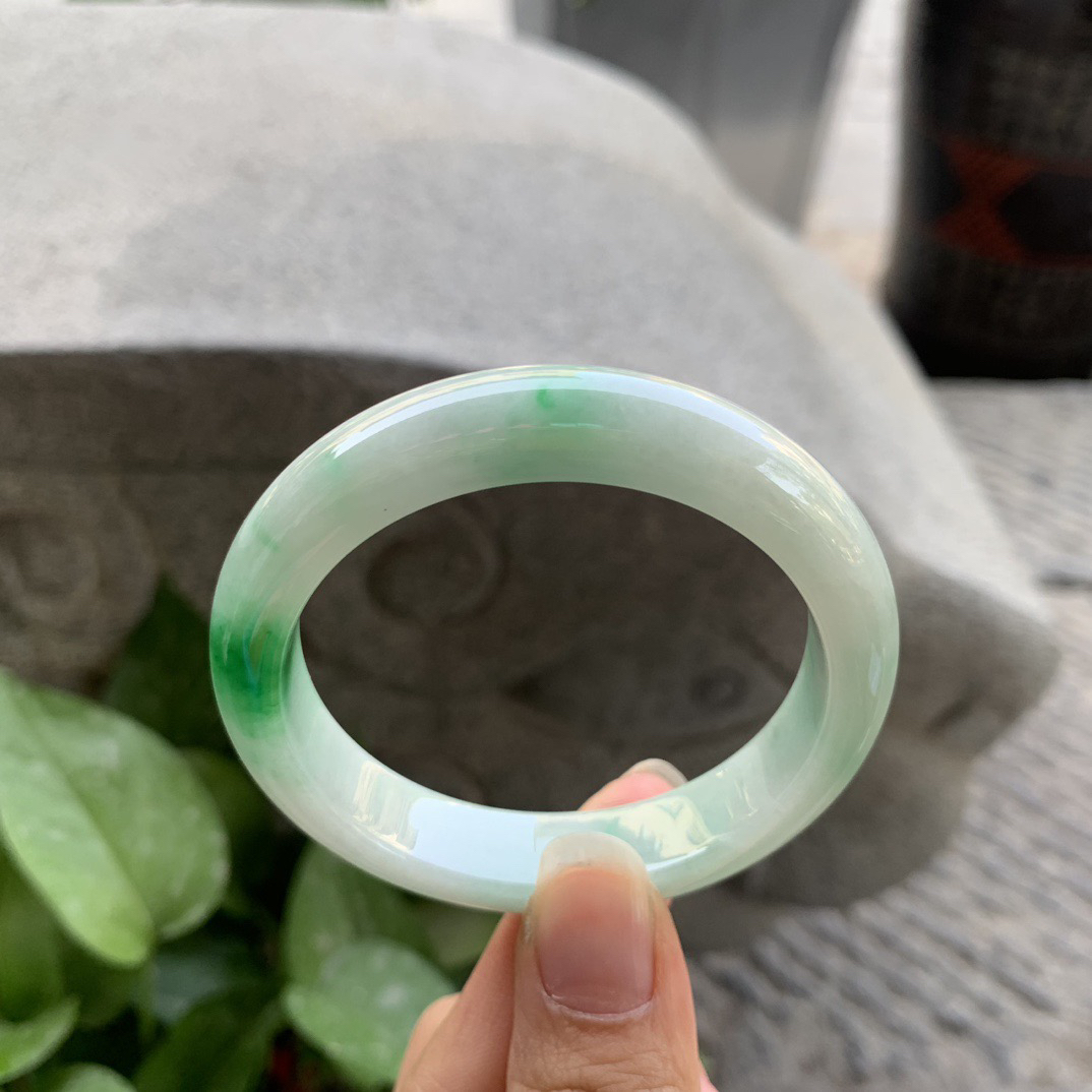 小圈口51.9-11.4-7.7 【飘绿正圈手镯】正圈51 52可戴