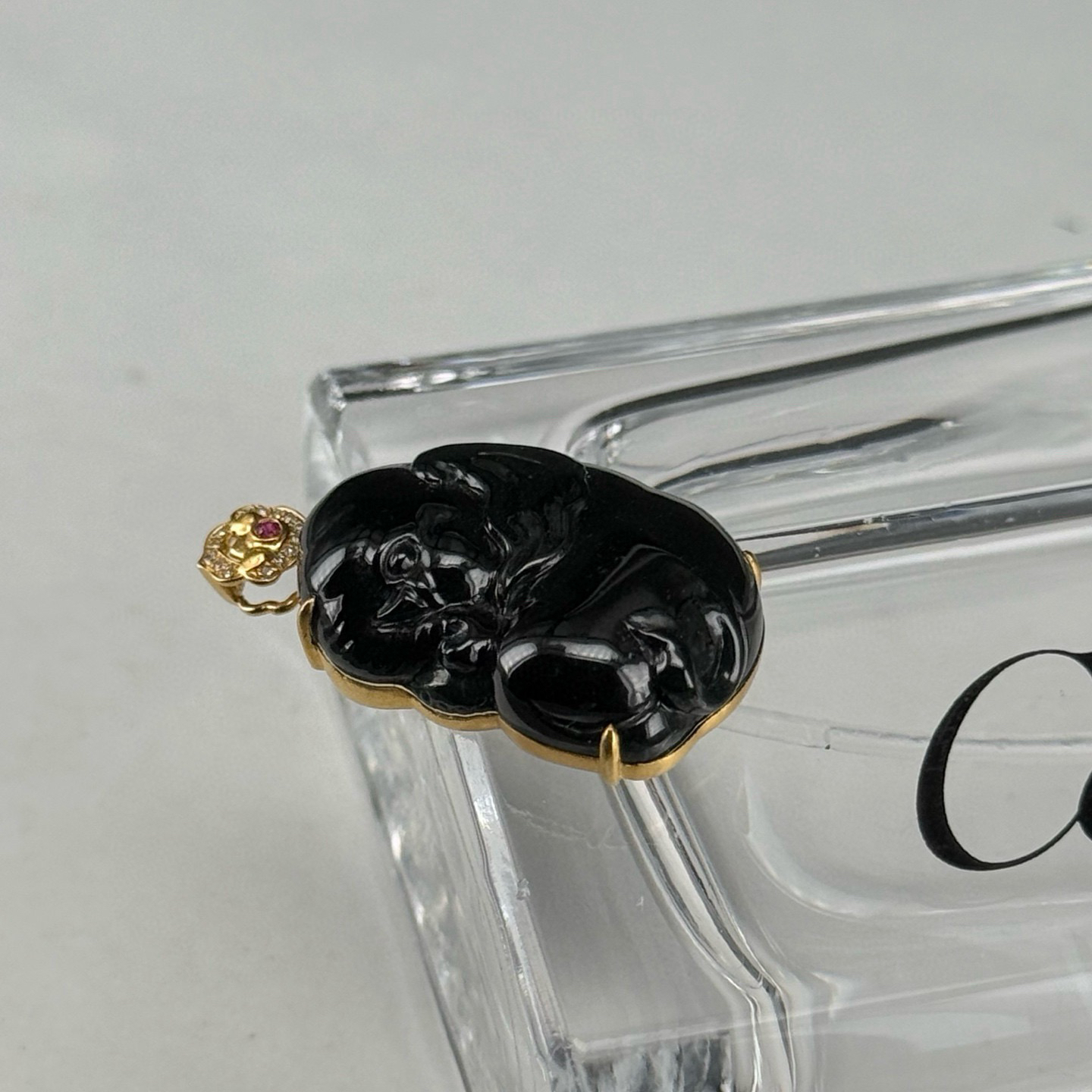 精品18k墨翠小象吊坠 种好色正 黑度极好 打灯通透 油性十足 尺寸31.6