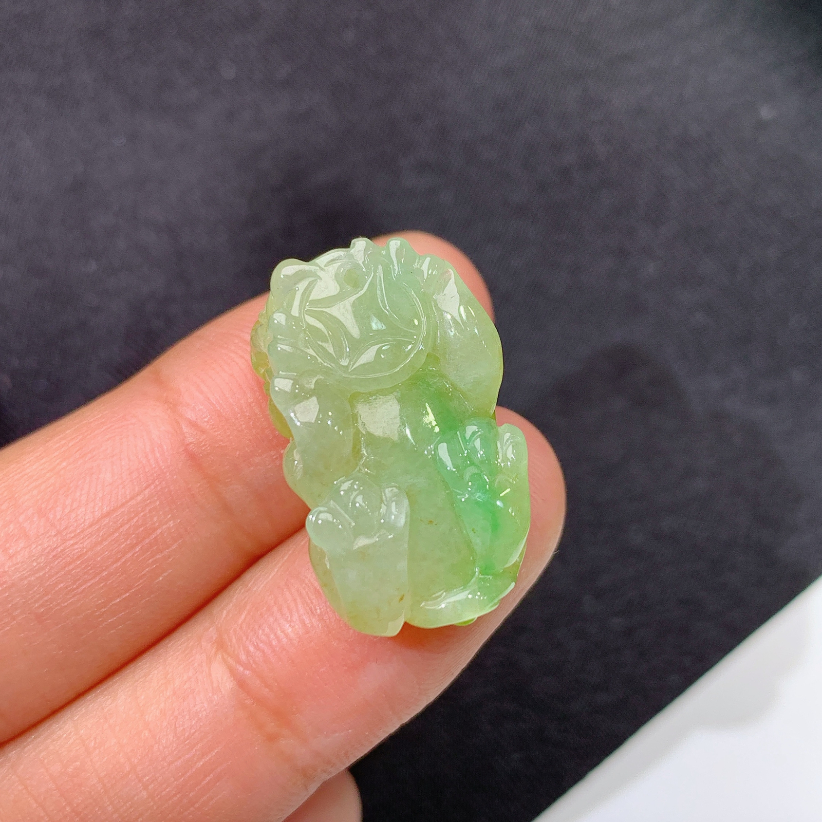 冰黄翡貔貅，冰润鲜艳，玉质细腻，种水足，Ax 尺寸22.6*13.8*8.9