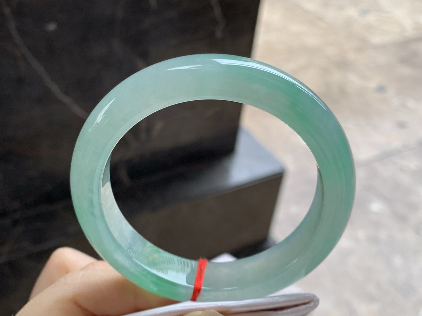 59-13.1-9.1

冰带色手镯^_^有种有色～大圈口 上手漂亮