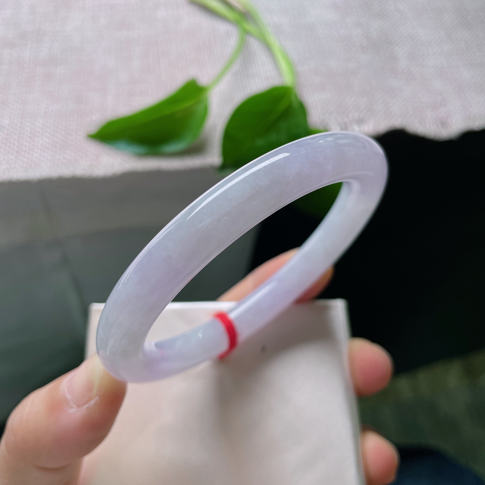 57.9/9.3，紫罗兰圆条，一场沉睡地底亿万年的，未醒的梦。浪漫唯美。