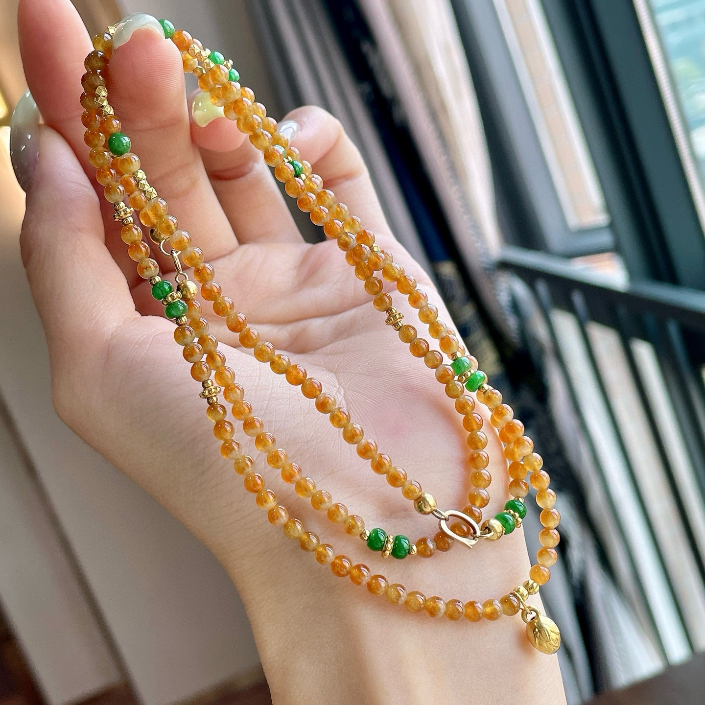 冰黄二合一  18K  
尺寸：3.6/196颗