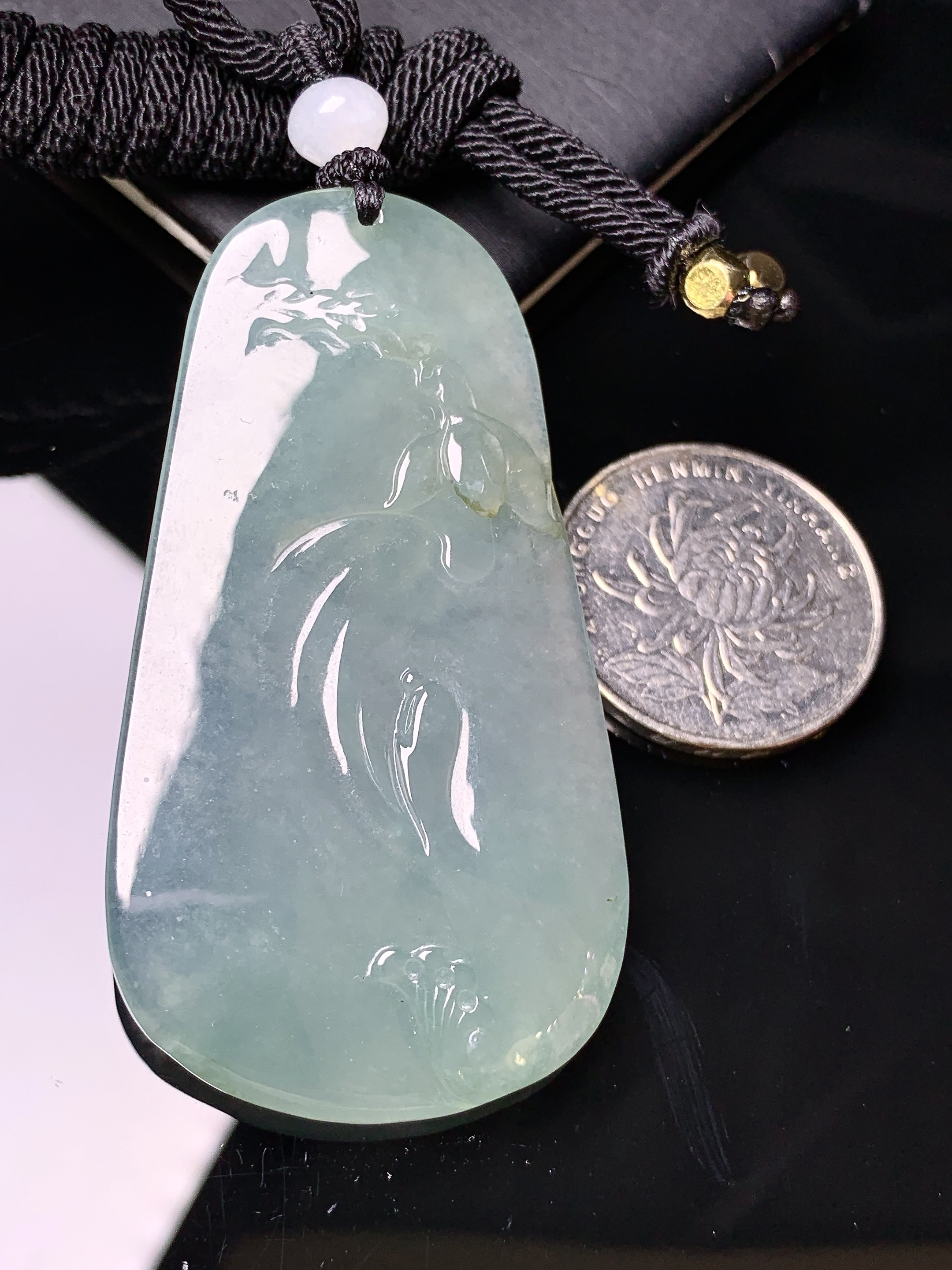 冰种悟道吊坠 玉质细腻 色泽艳丽清新 水润亮眼 整体尺寸59.5*32.7*6L1