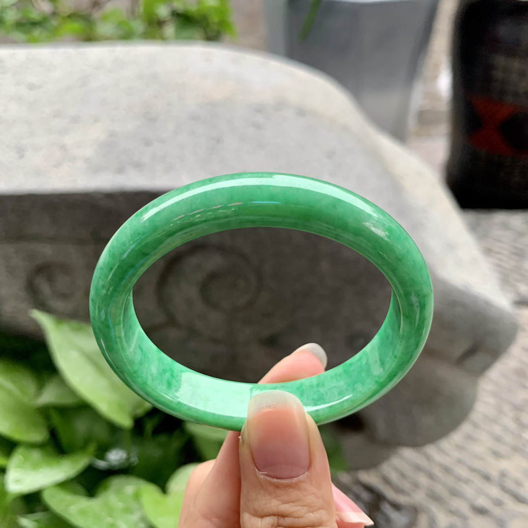 小圈口 53.4-47.6-11.5-7【满绿贵妃手镯】贵妃53 54可戴