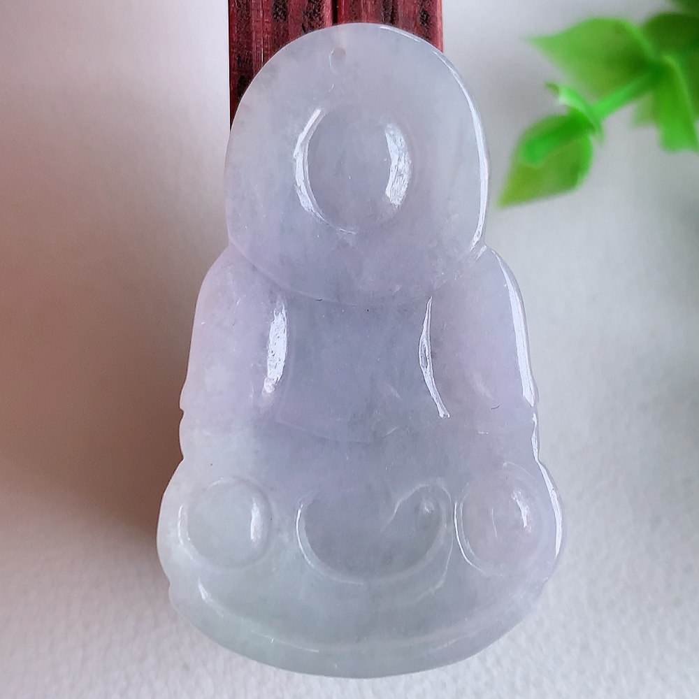 冰润紫罗兰精雕观音吊坠，法相端庄大气，工艺精湛，种色浓郁，细腻饱满冰润，种老水足，收藏佳品，佩戴大气  W357.31   尺寸：40.6-25.2-5mm