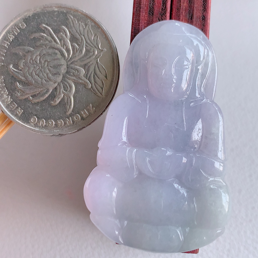 冰润紫罗兰精雕观音吊坠，法相端庄大气，工艺精湛，种色浓郁，细腻饱满冰润，种老水足，收藏佳品，佩戴大气  W357.31   尺寸：40.6-25.2-5mm