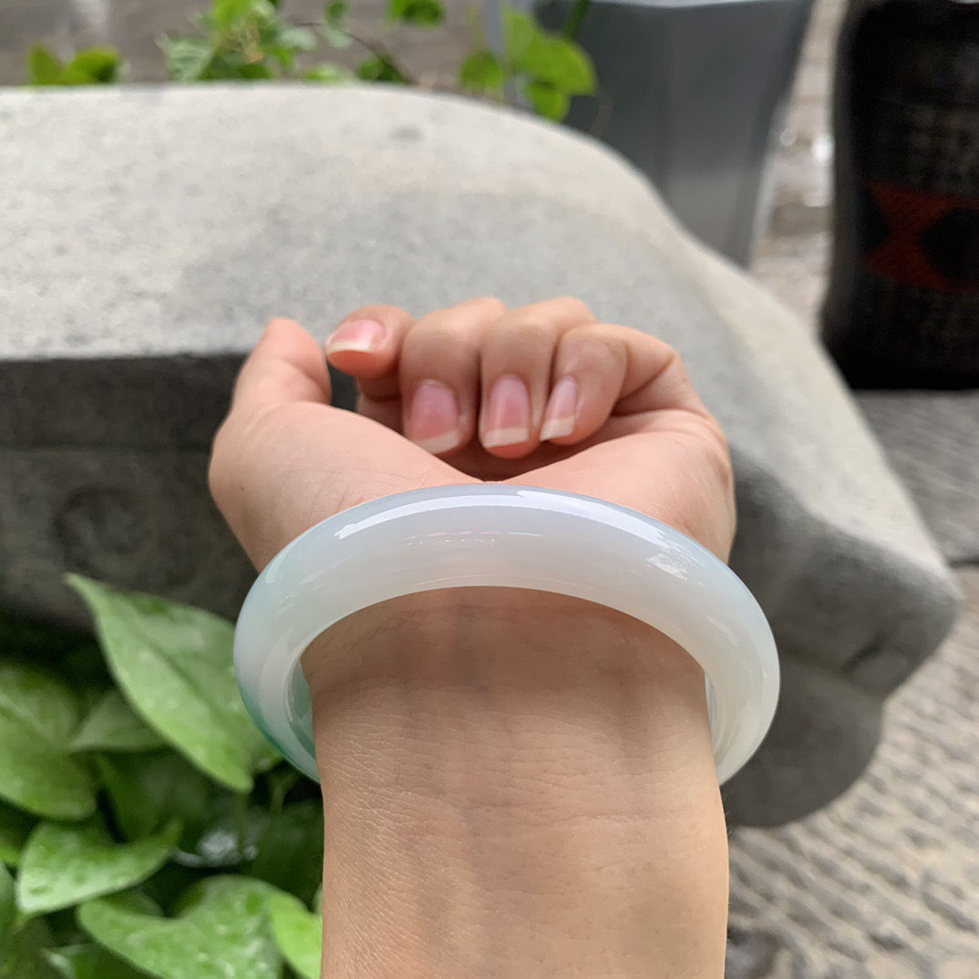 大圈口58.6-12.9-8.9 【飘阳绿正圈手镯】正圈58 59可戴