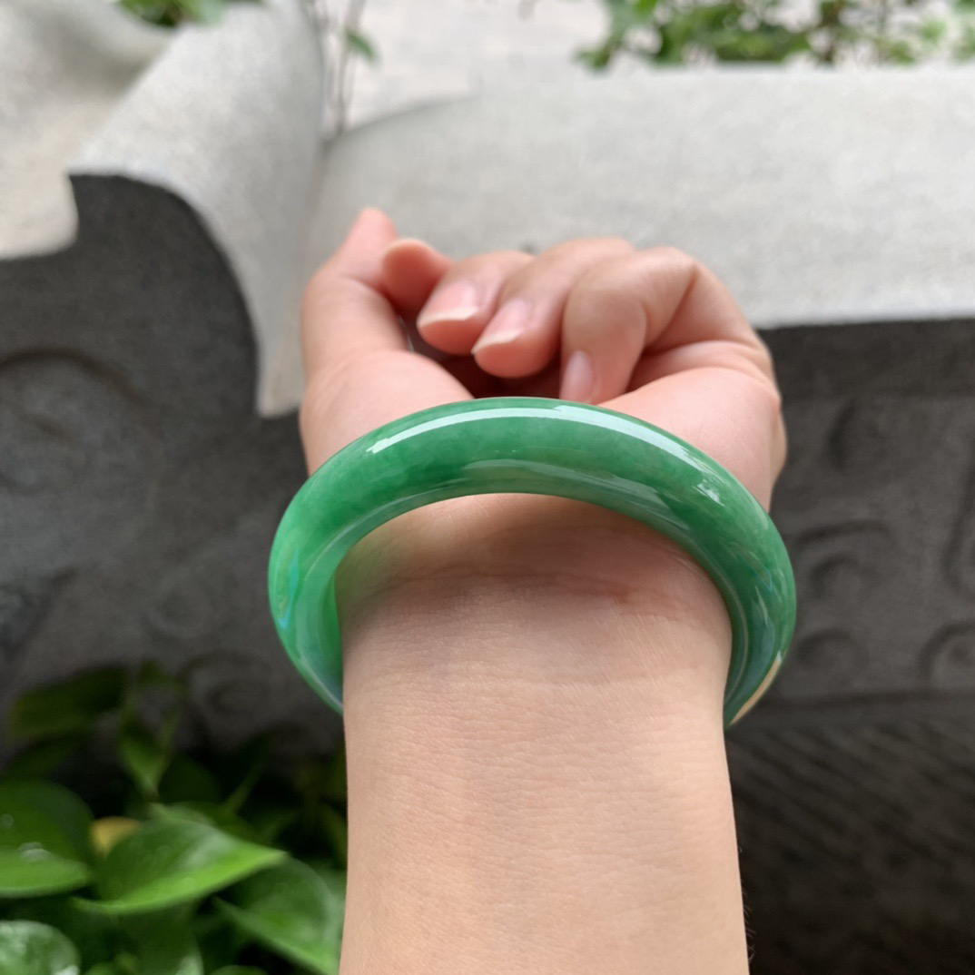 小圈口52.8-12-8 【辣绿正圈手镯】正圈52 53可戴