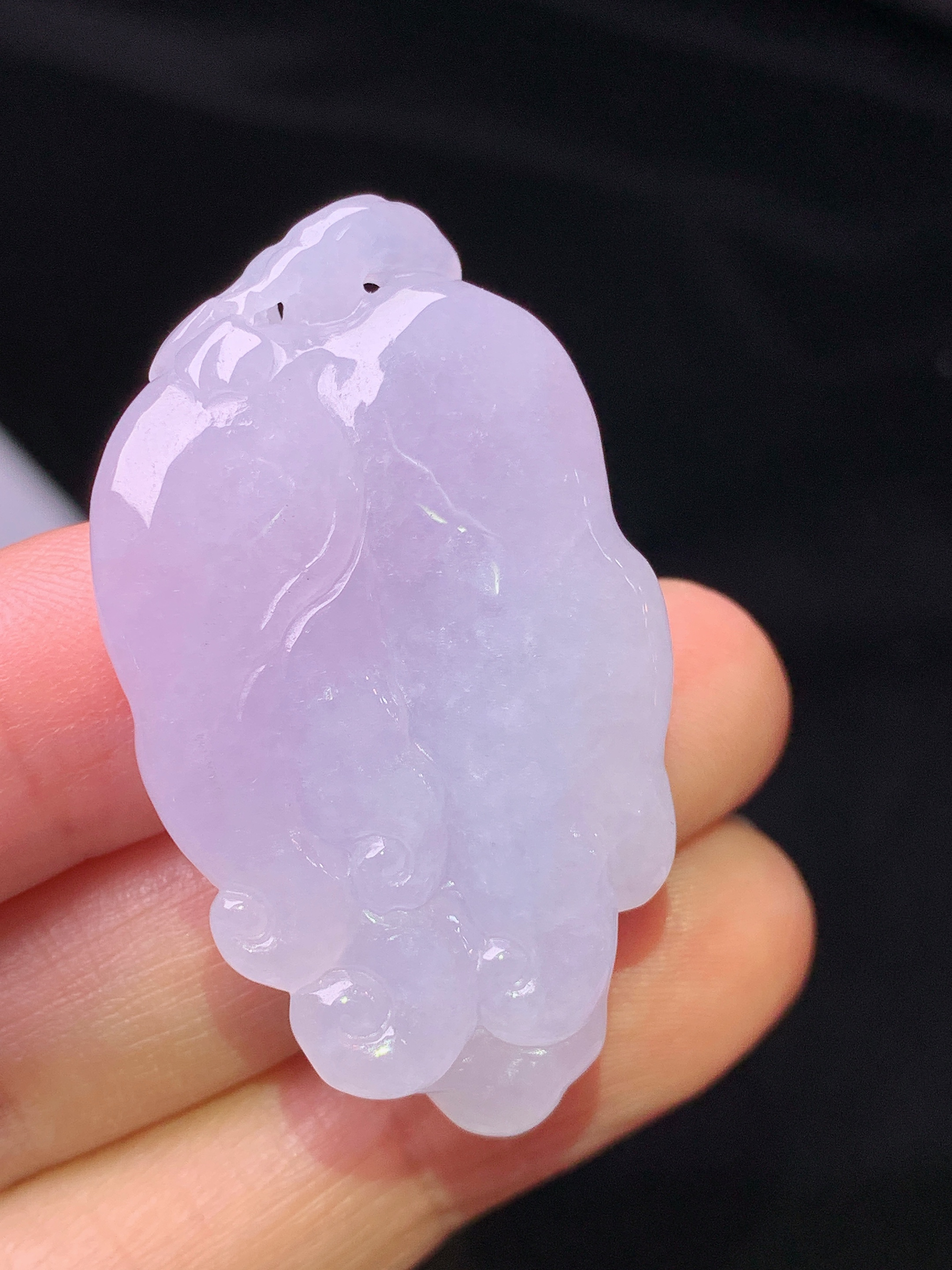 紫罗兰佛手瓜吊坠 玉质细腻 色泽艳丽清新 水润亮眼 整体尺寸41.7*23.8*10.8j3